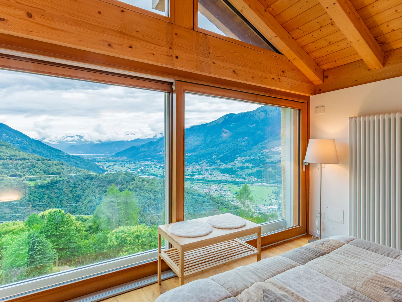 Arzo Mountain Chalet-Binnen