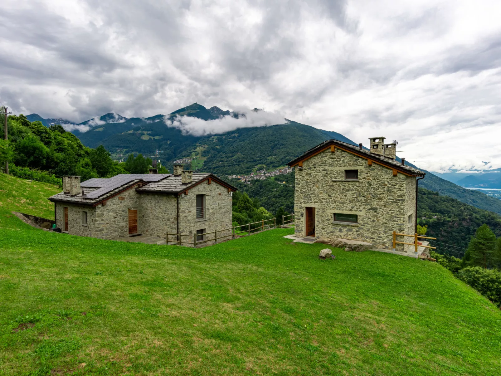 Arzo Mountain Chalet-Buiten