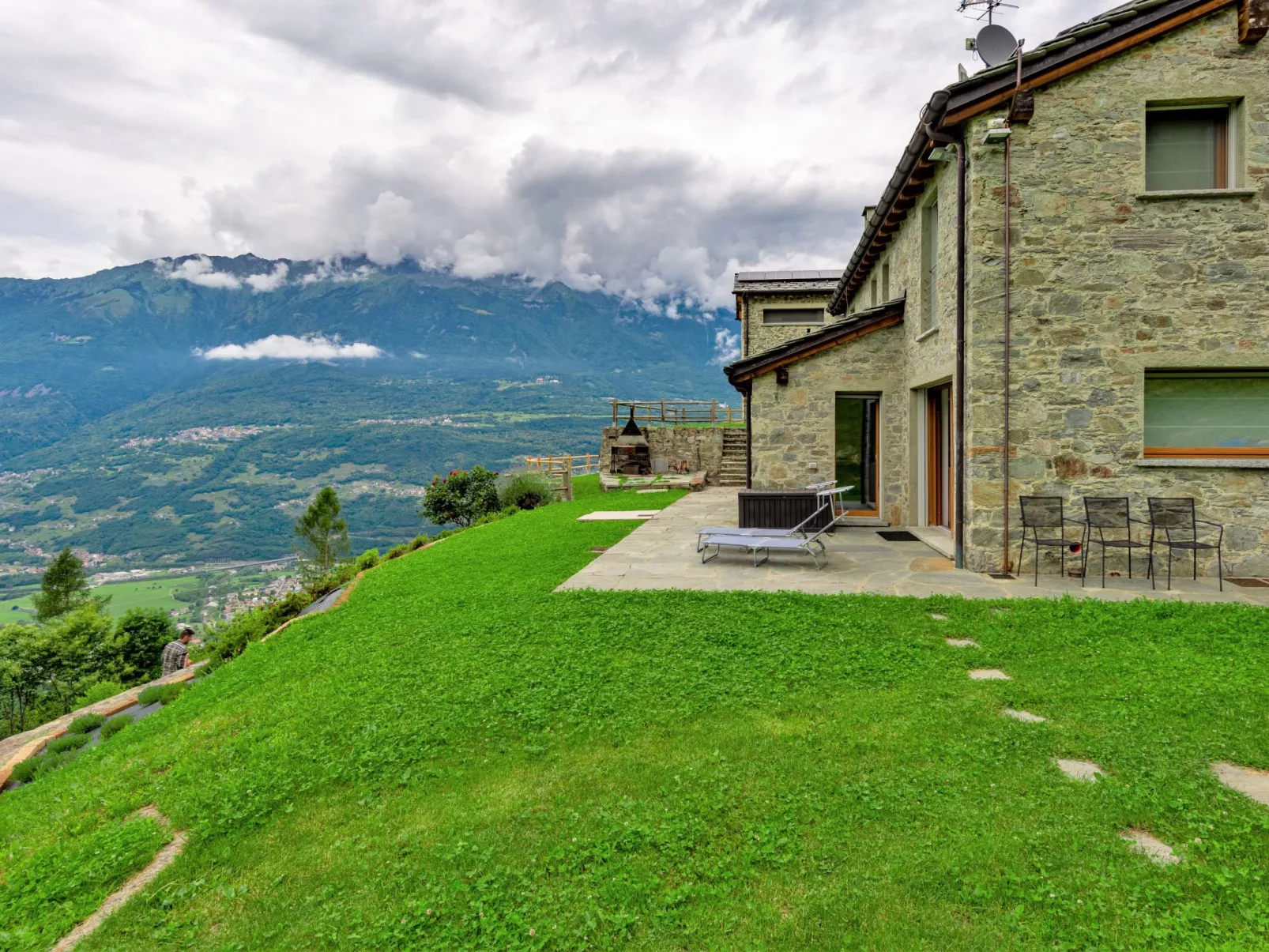 Arzo Mountain Chalet-Buiten