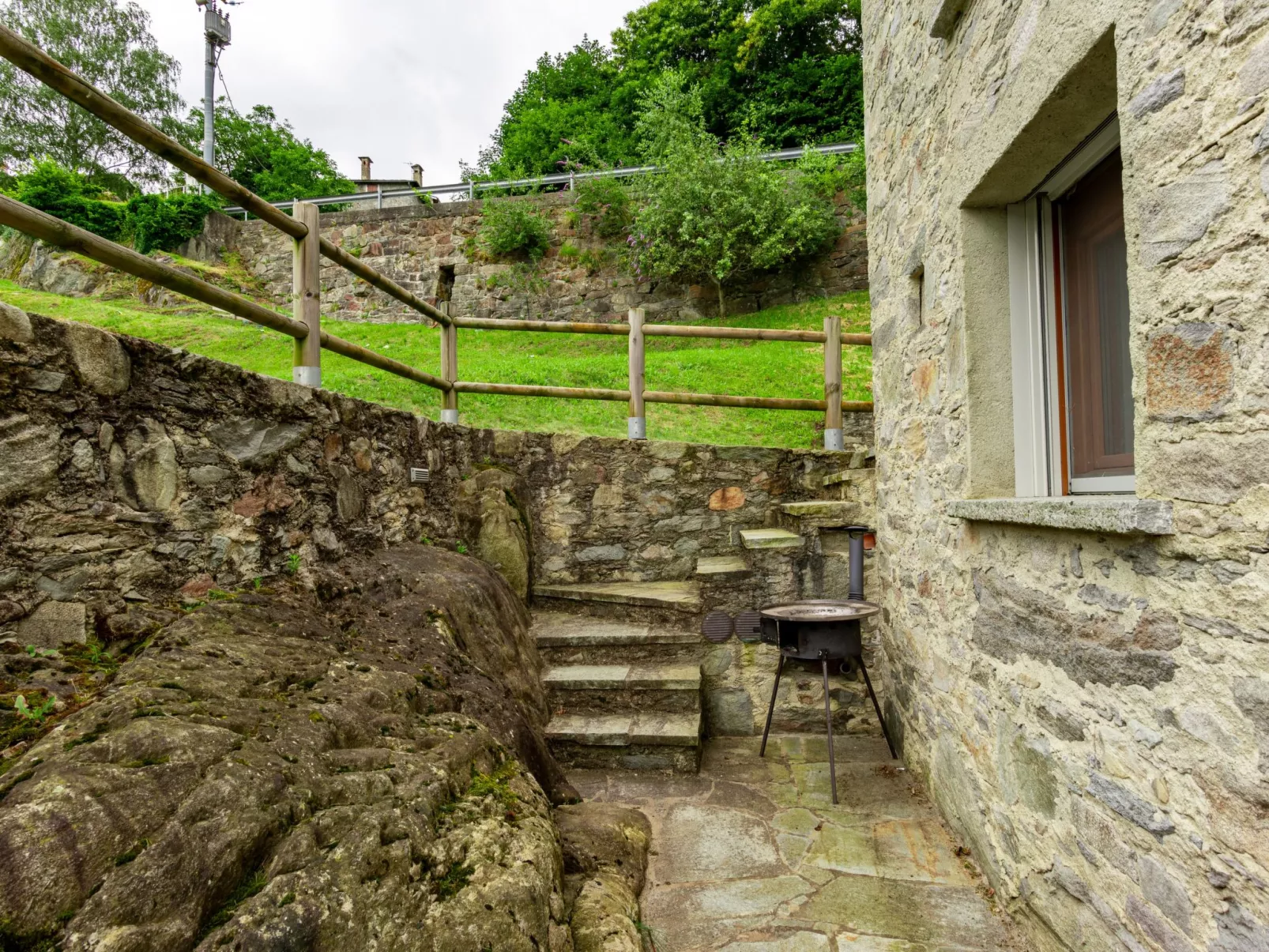 Arzo Mountain Chalet-Buiten