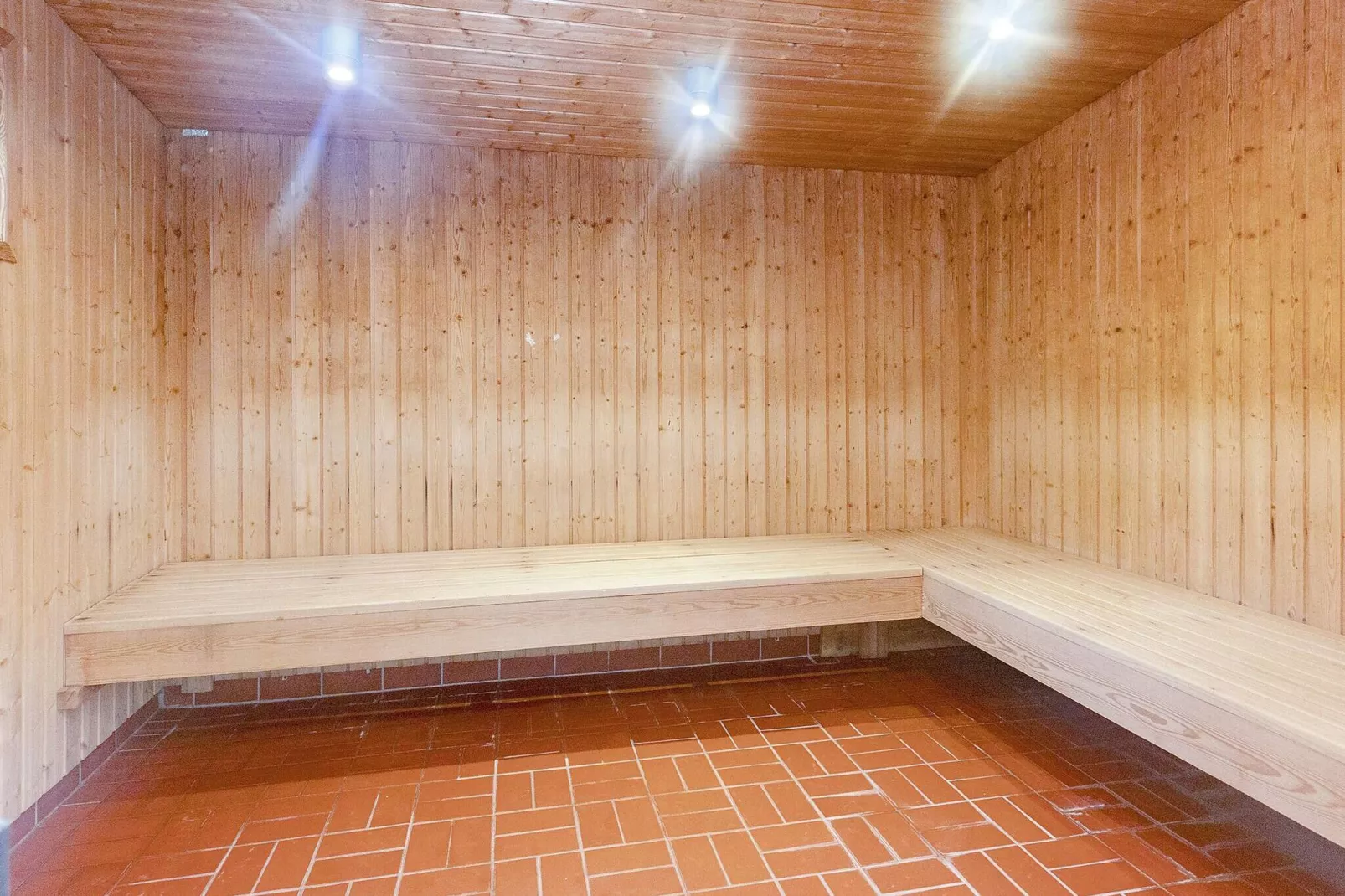 2 bad,m/havkig,PREMIUM-Sauna