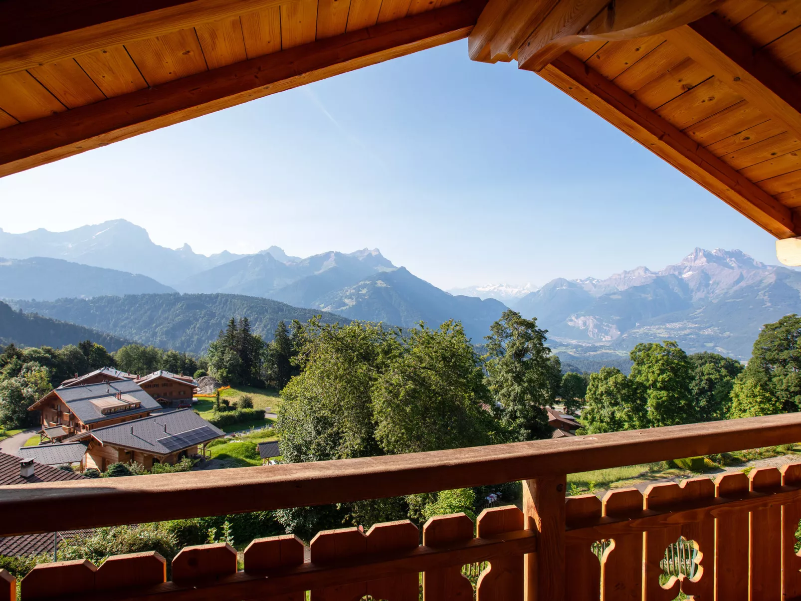 Chalet Domino-Buiten