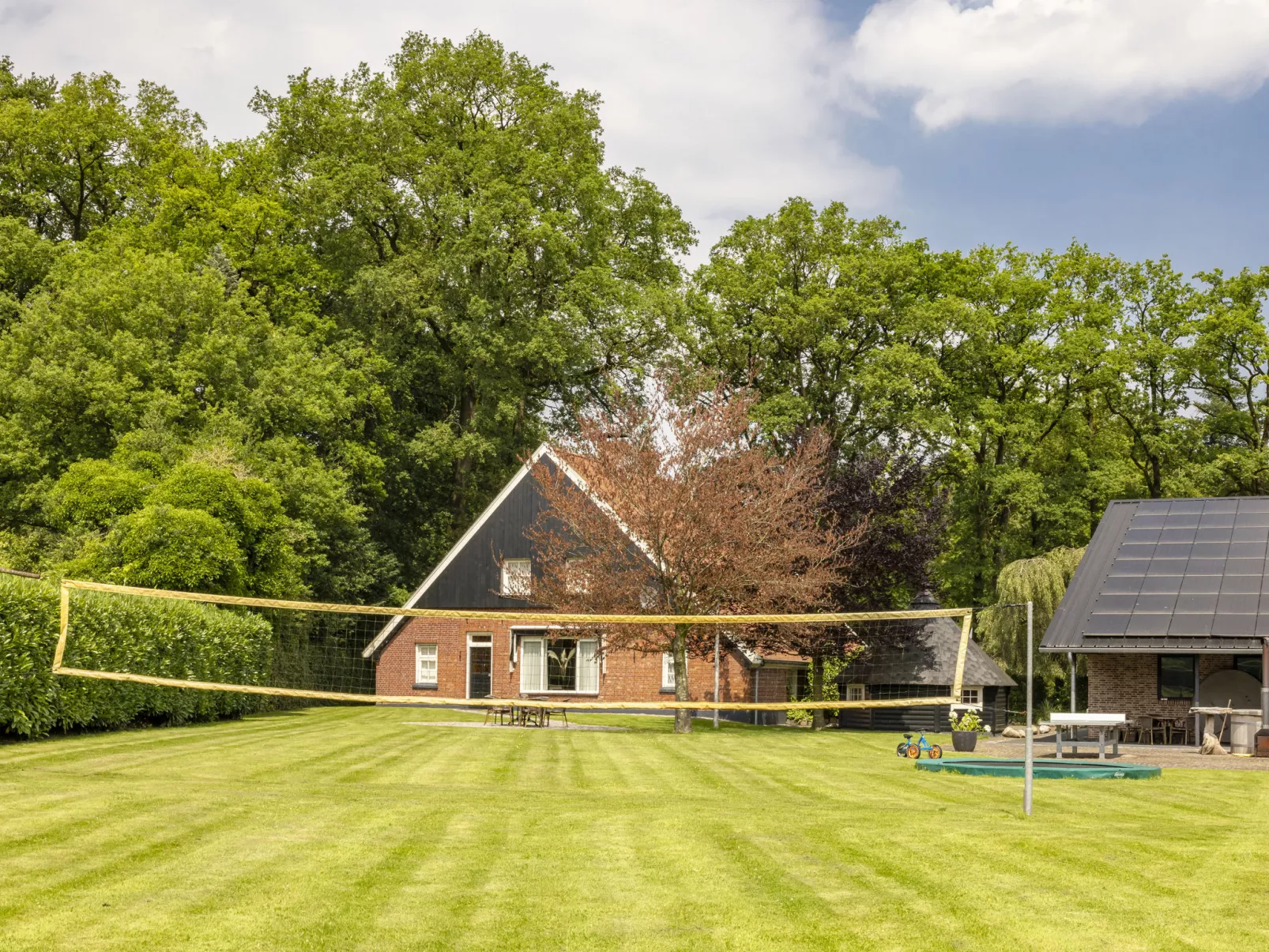 Familieboerderij-Buiten