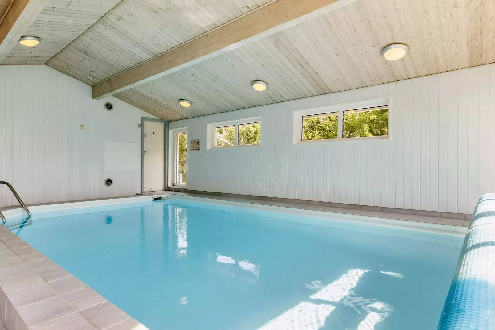 8 persoons vakantie huis in Hadsund-Zwembad