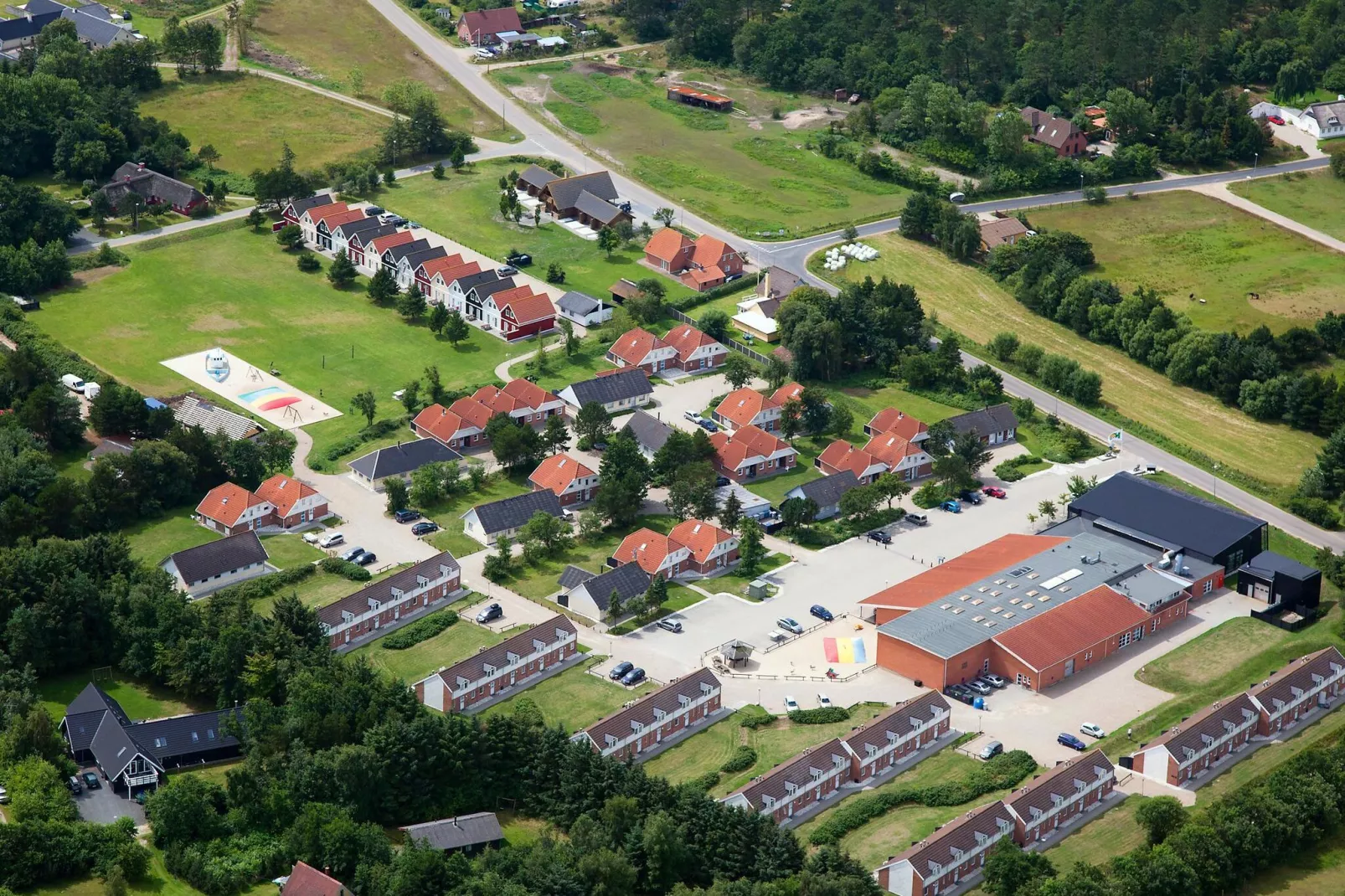 7 vær.,hus,2 badev.,1 plan-Buitenlucht