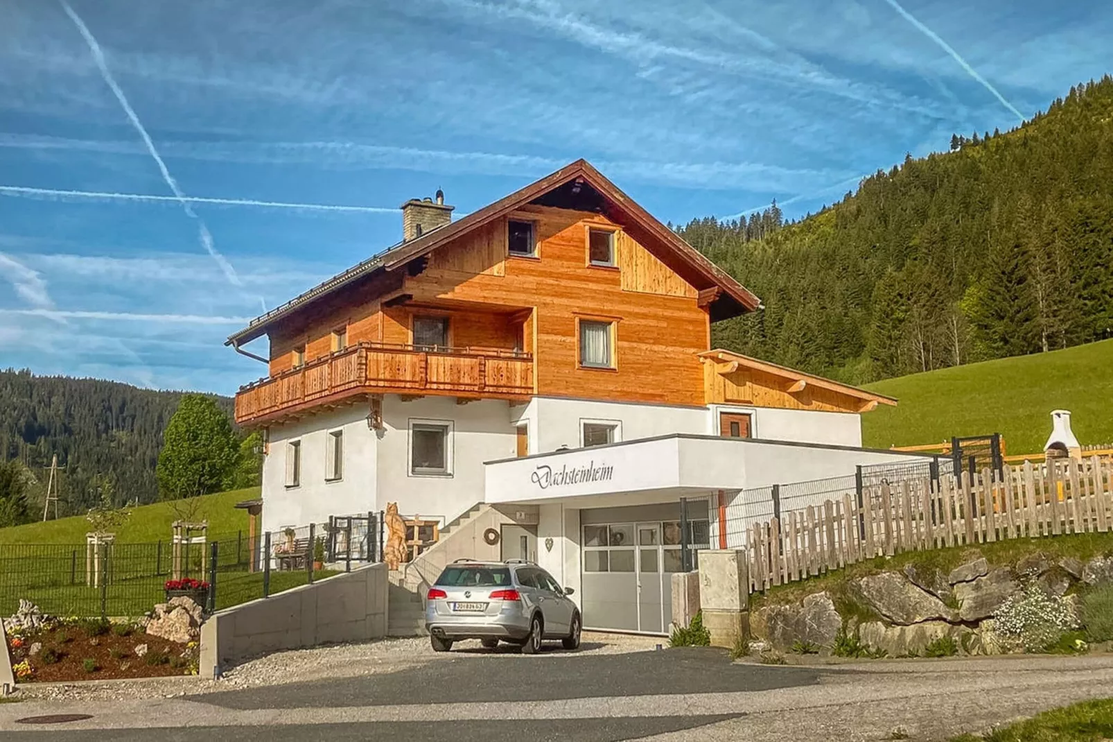 Ferienhaus Dachsteinheim-Buitenkant zomer