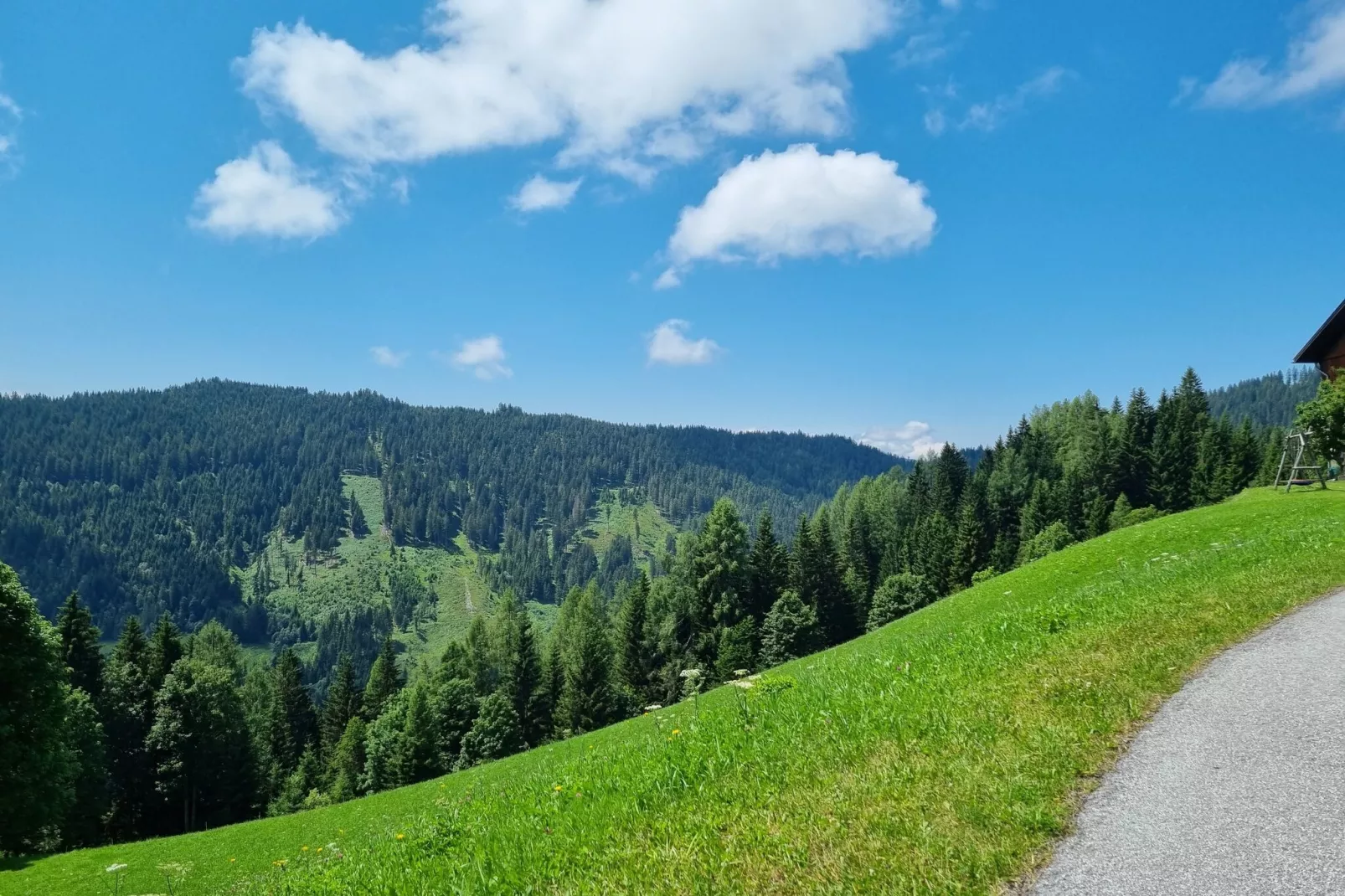 Apartment Bergblick-Uitzicht zomer