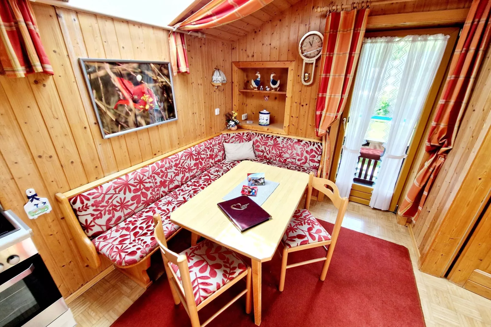 Apartment 4-Eetkamer