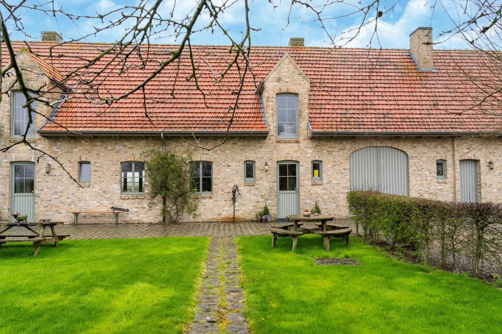 Hof ter Blote-Buitenkant zomer