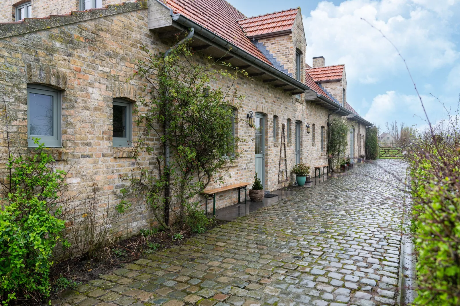 Hof ter Blote II-Buitenkant zomer