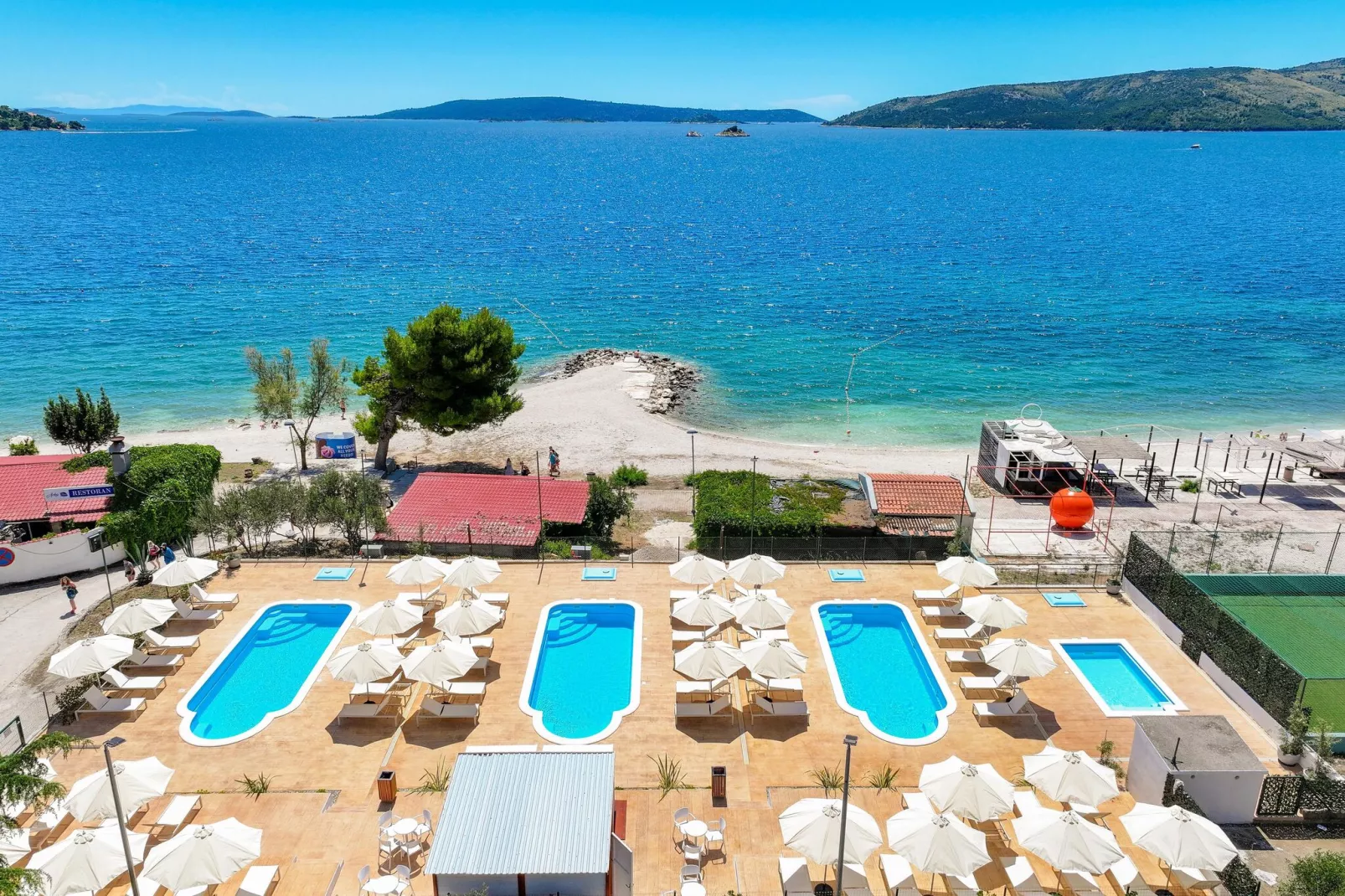 Apartments Medena Trogir - Seget Donji - A2plus1 Superior ca 42 qm für 3 Pers-Parkfaciliteiten