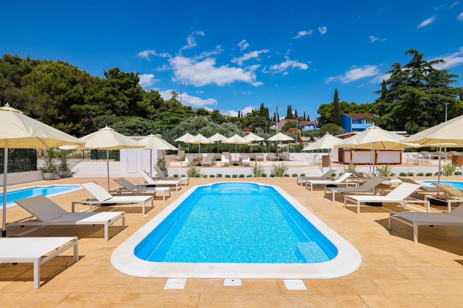 Apartments Medena Trogir - Seget Donji - B4plus1 Superior ca 46 qm für 5 Pers-Zwembad