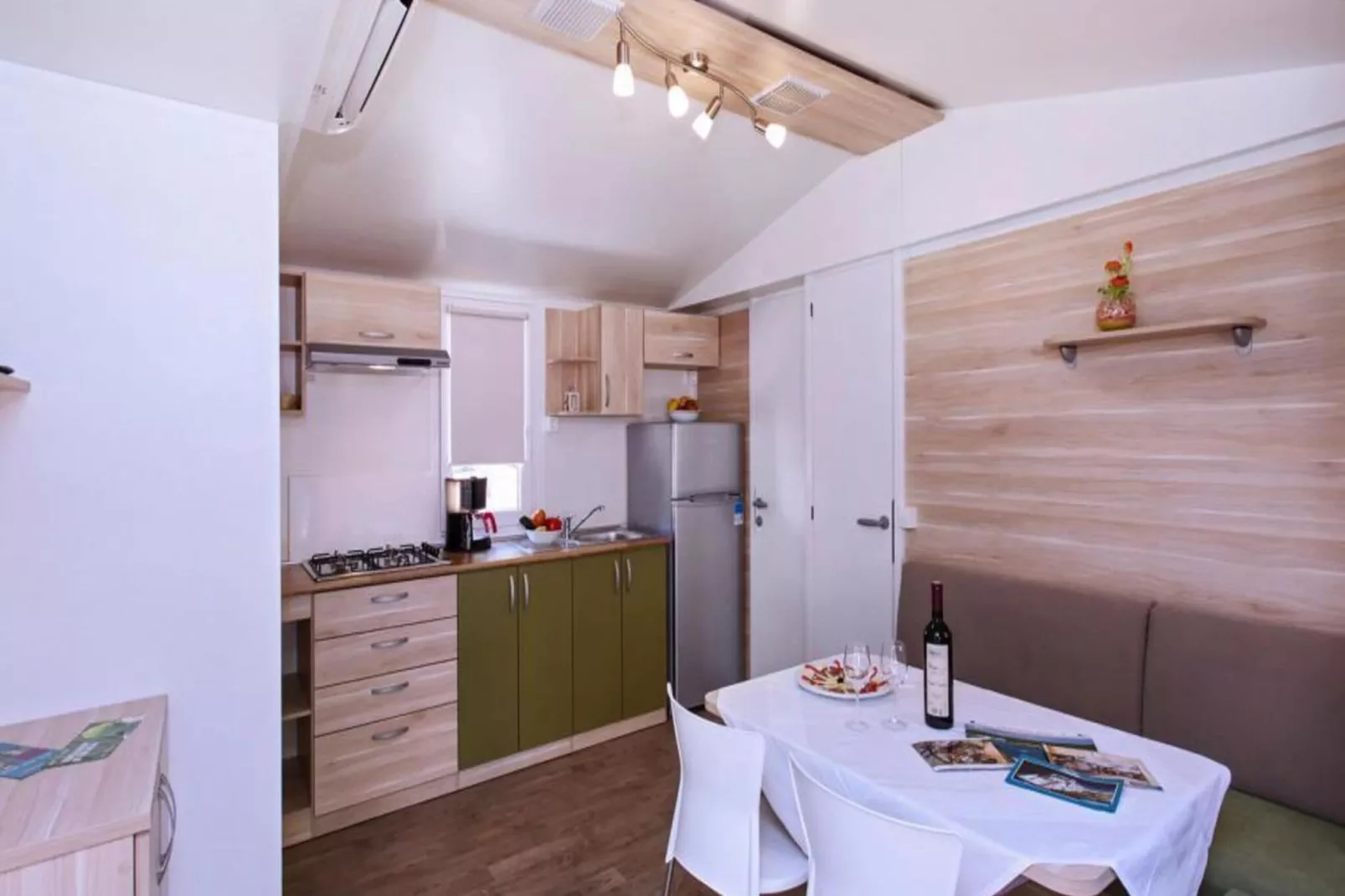 Mobile Homes Soline, Biograd-Dalmatia Plus-Eetkamer