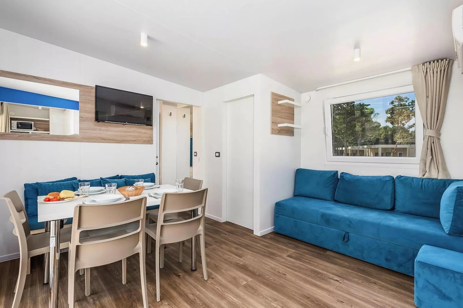 Mobile Homes Strasko Novalja Mediteran ca 34 qm für 6 Pers-Woonkamer