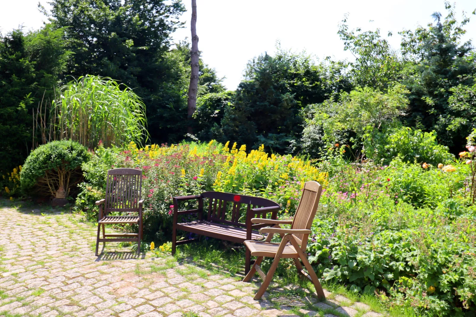 Ferienwohnung Parkblick mit 3 Schlafzimmern-Tuinen zomer