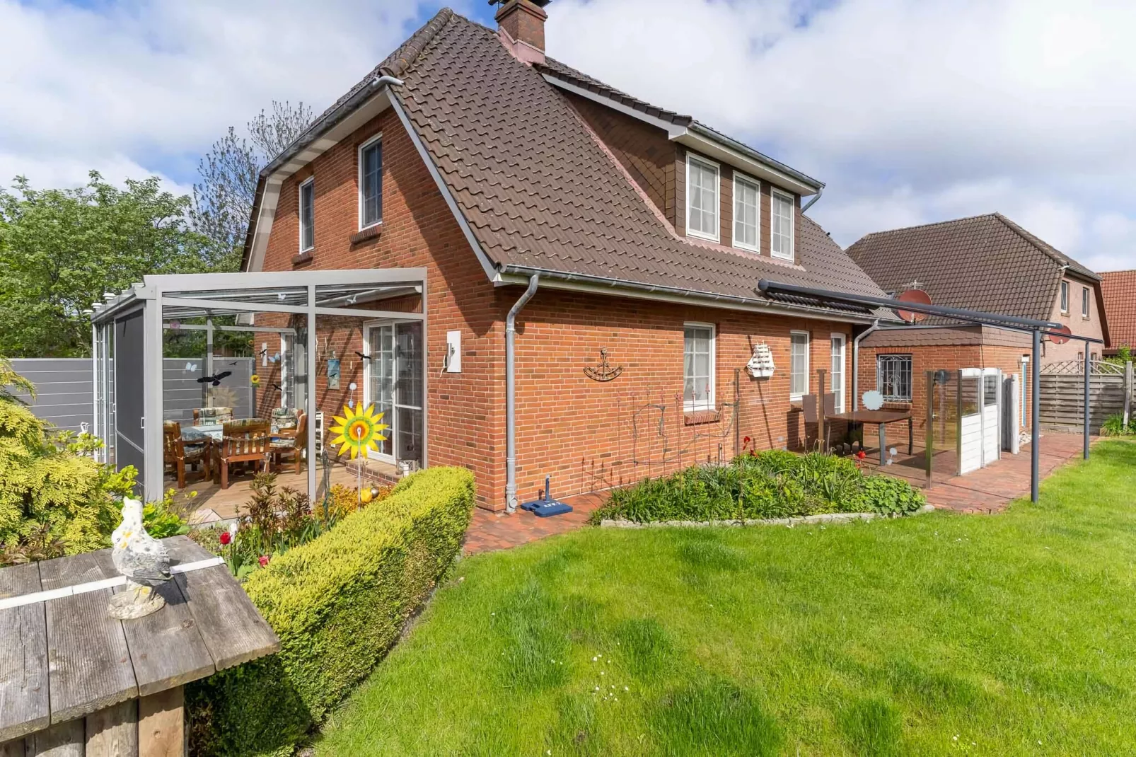 Ferienhaus Sturmschwalbe St Peter-Ording-Buitenkant zomer