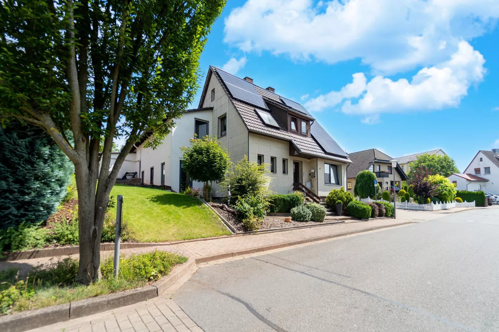 Modern appartement met zwembad in de Harz-Tuinen zomer