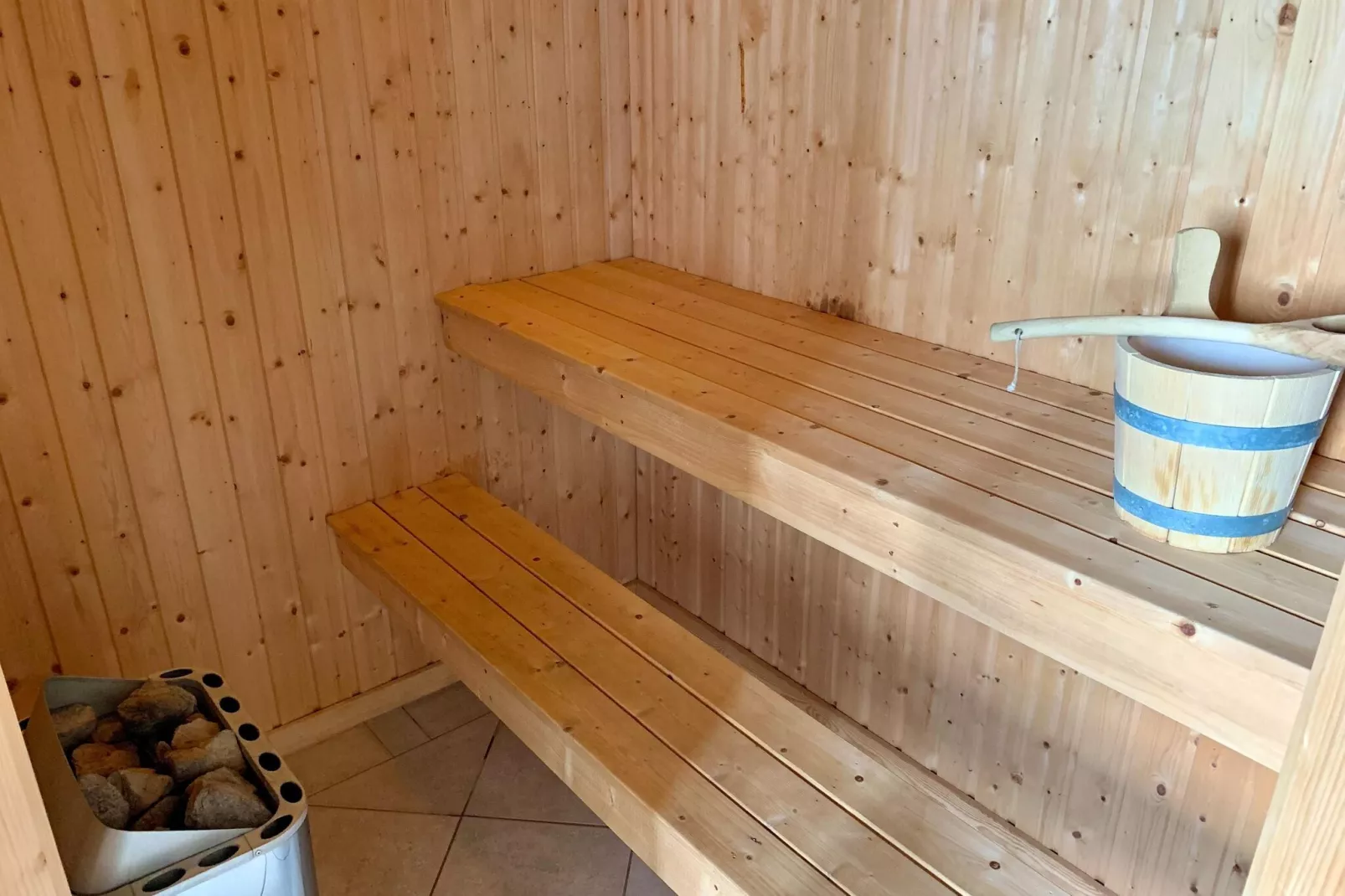 Seerose 105 qm / 1-6 Personen-Sauna