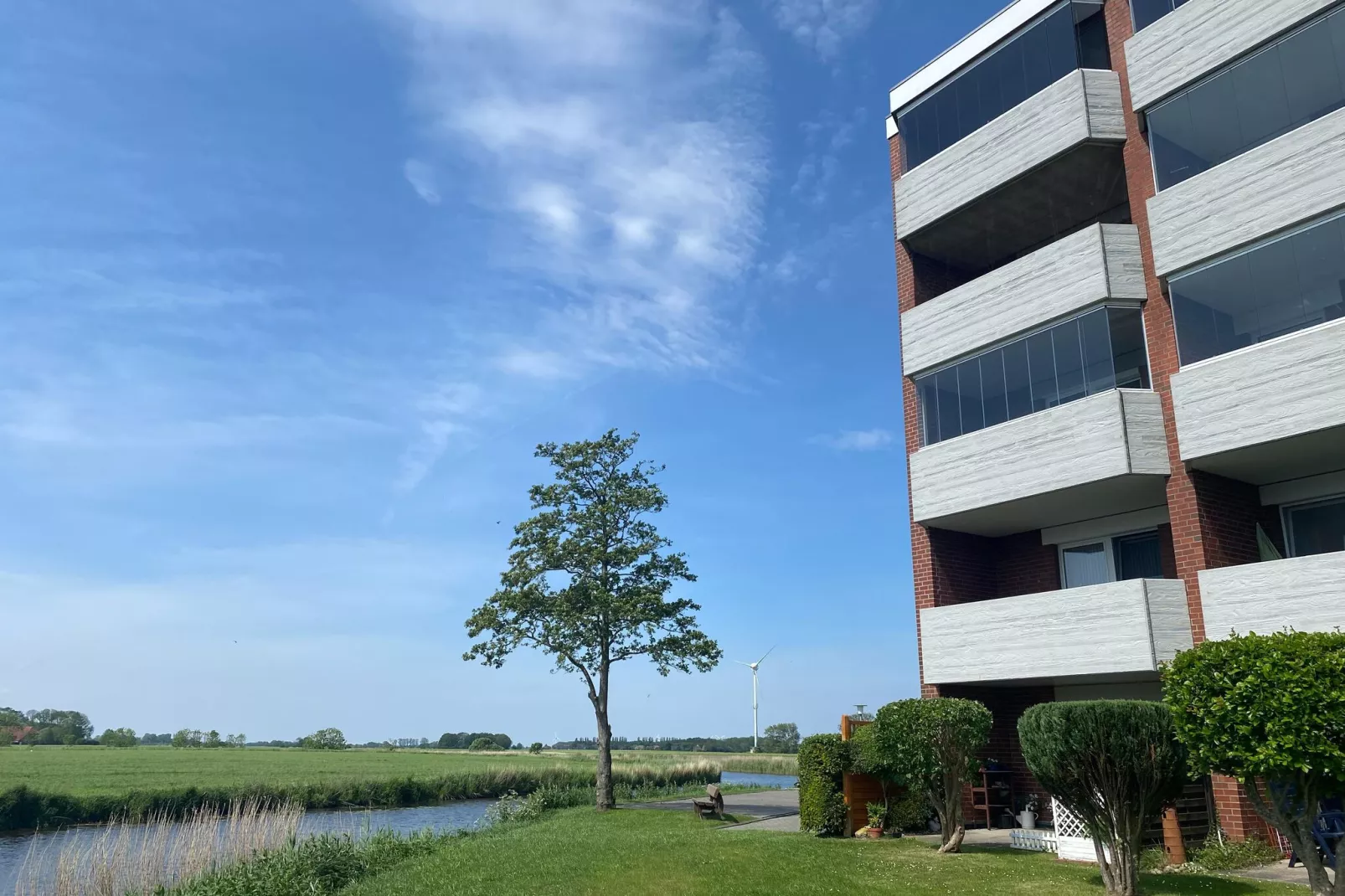 Ferienwohnung Tiefblick-Buitenkant zomer