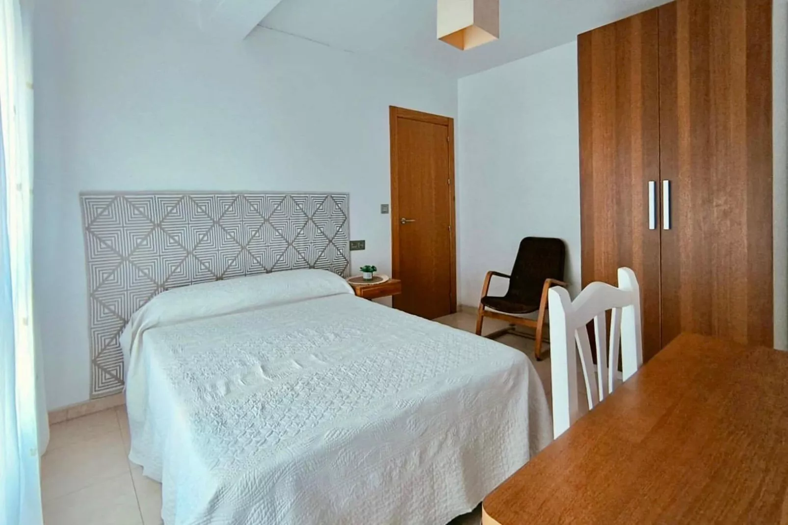 Almeria capital apartamento centrico cerca de la playa-Slaapkamer