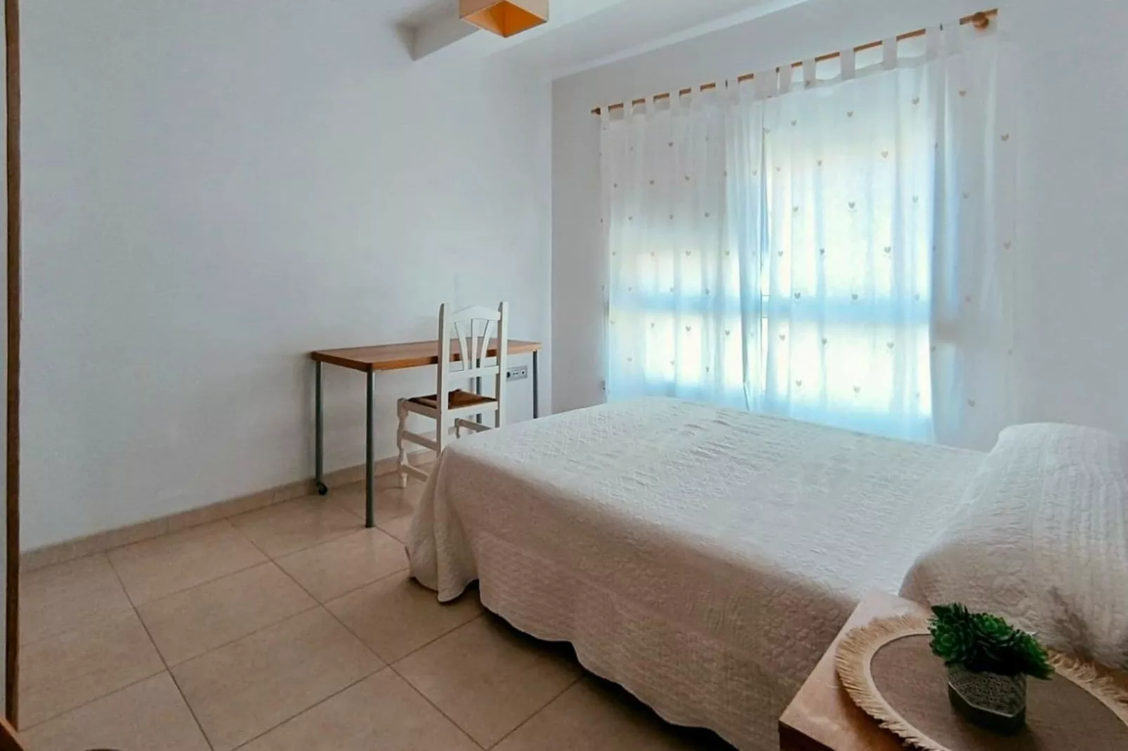 Almeria capital apartamento centrico cerca de la playa-Slaapkamer