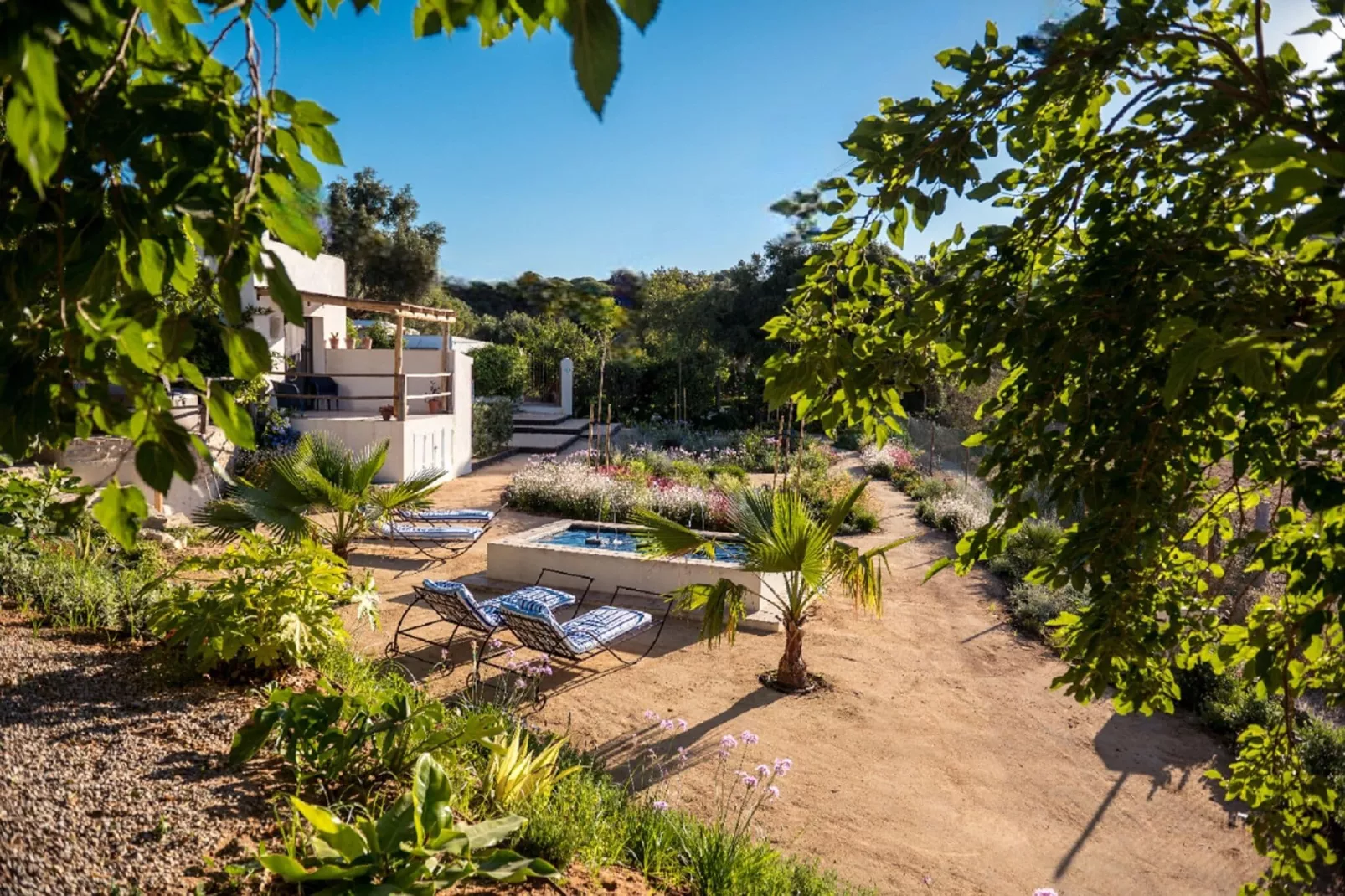 Casa Cigüeña-Tuinen zomer