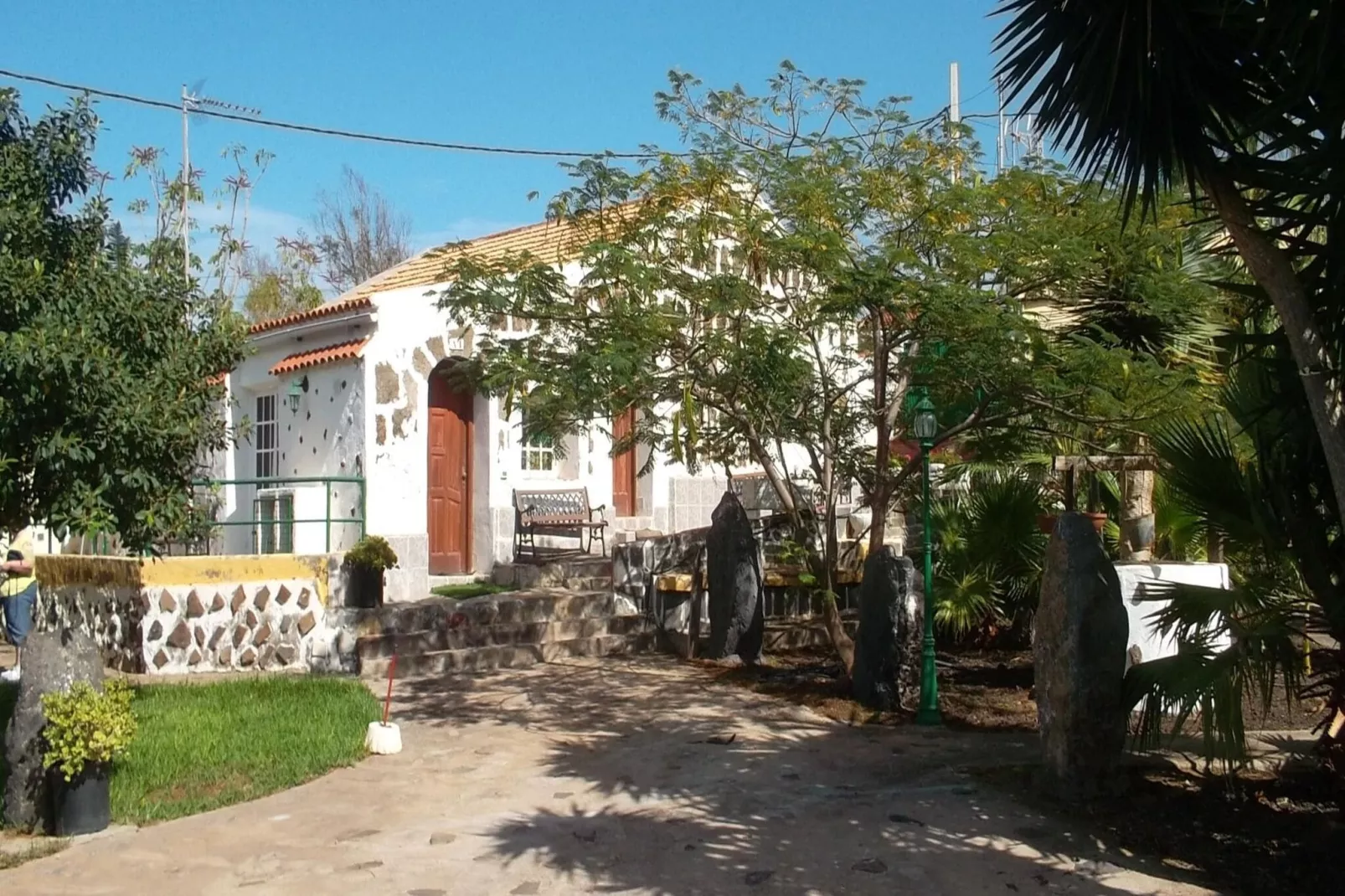 Casa El Cardon B1' with Sea & Mountain View-Buitenkant zomer