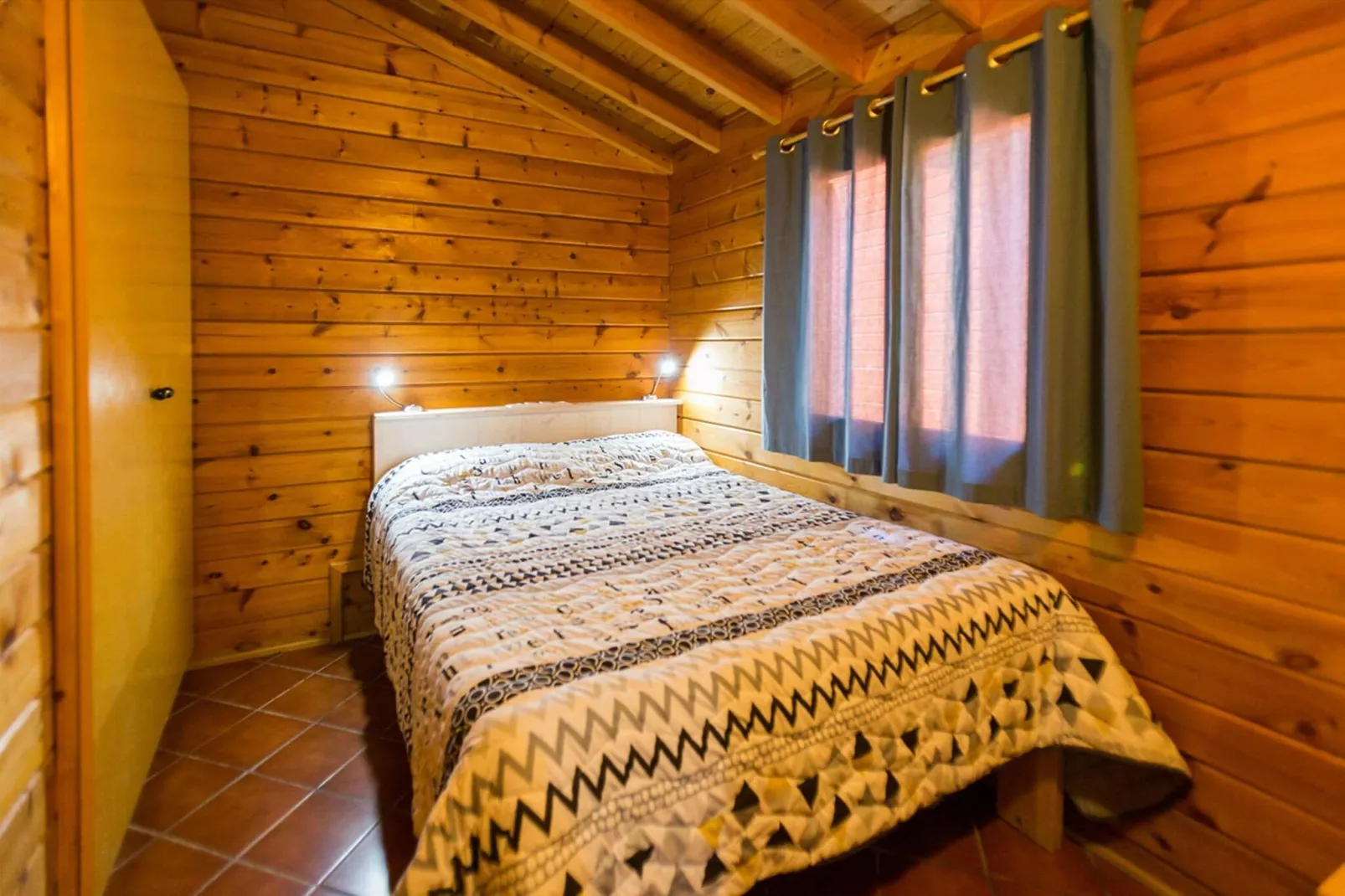 La Llosa Mestral- BUNGALOWS-G-Slaapkamer