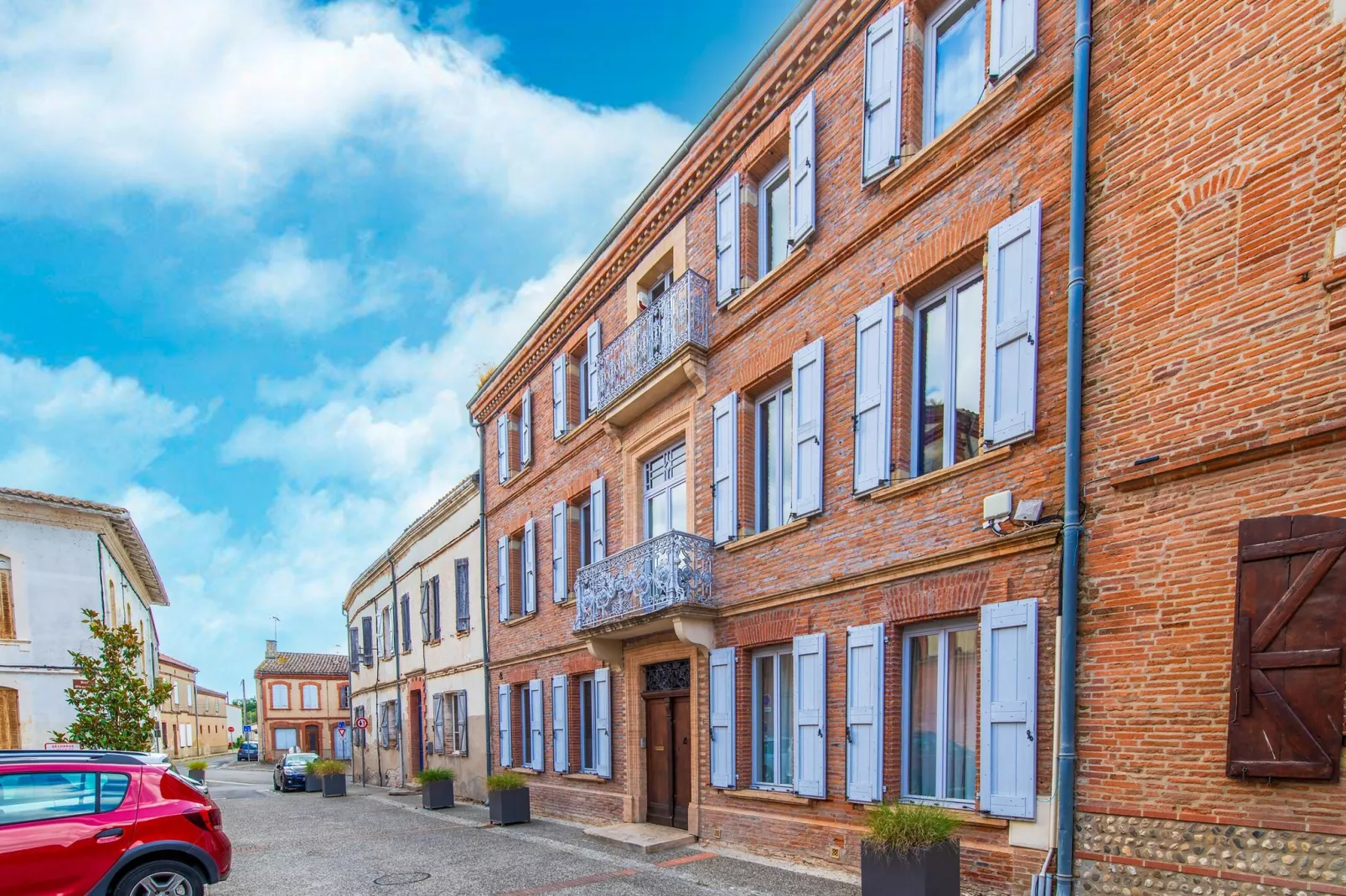 Hôtel PArticulier Buzet-sur-Tarn-Buitenkant zomer