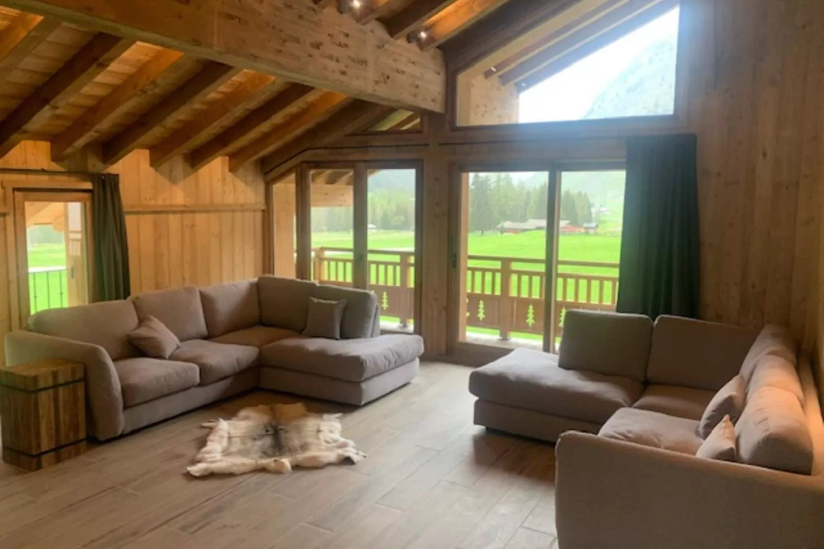 CHALET LE 360-Woonkamer