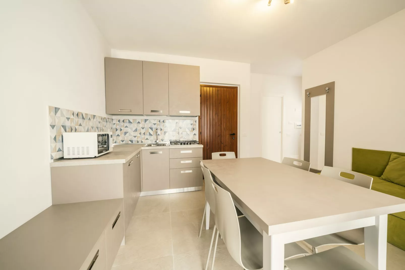 Residence La Rotonda, Tignale-trilo B6-Keuken