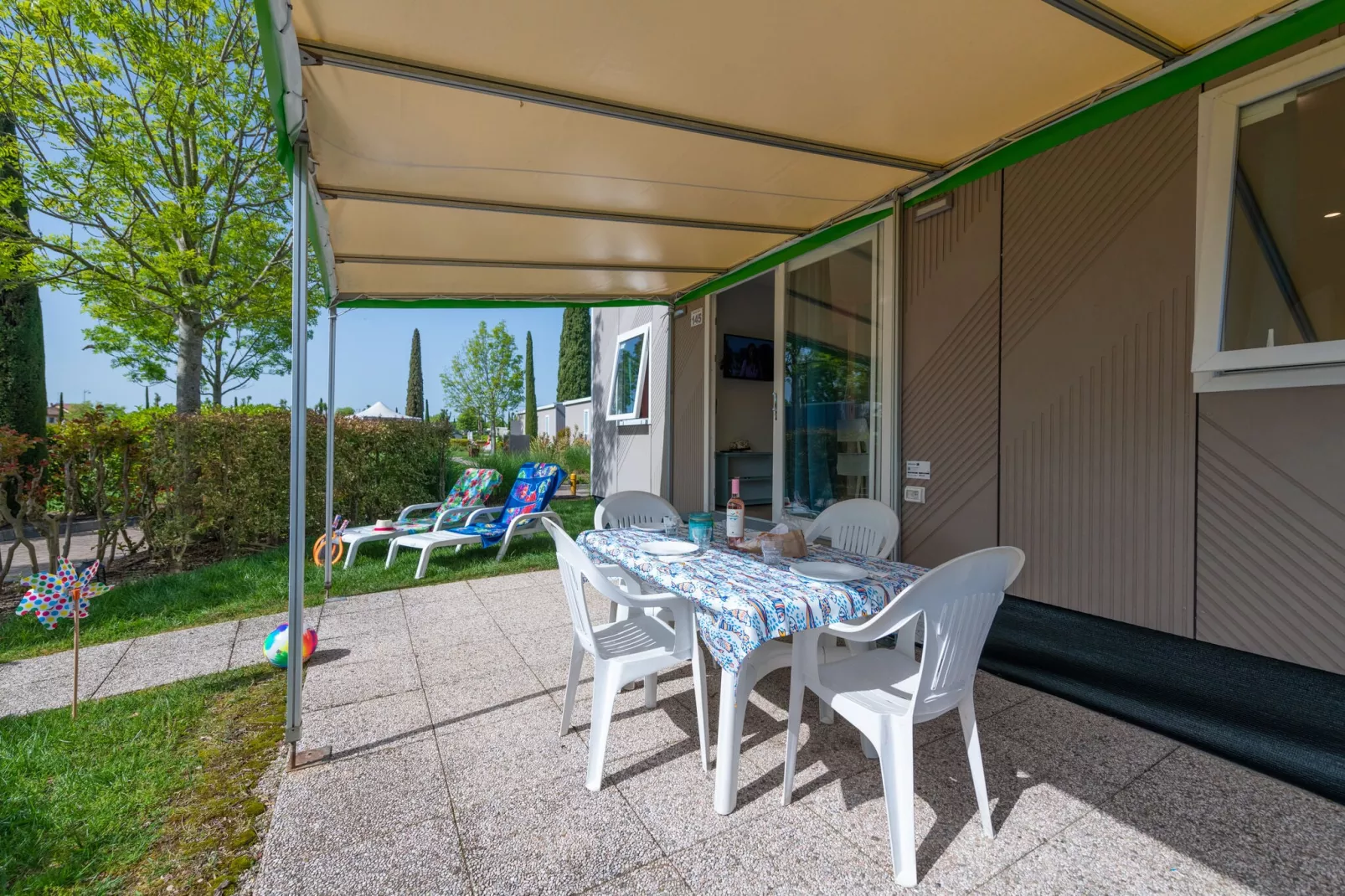 Mobile Homes San Francesco Desenzano-Garda Suite Trendy-Terrasbalkon