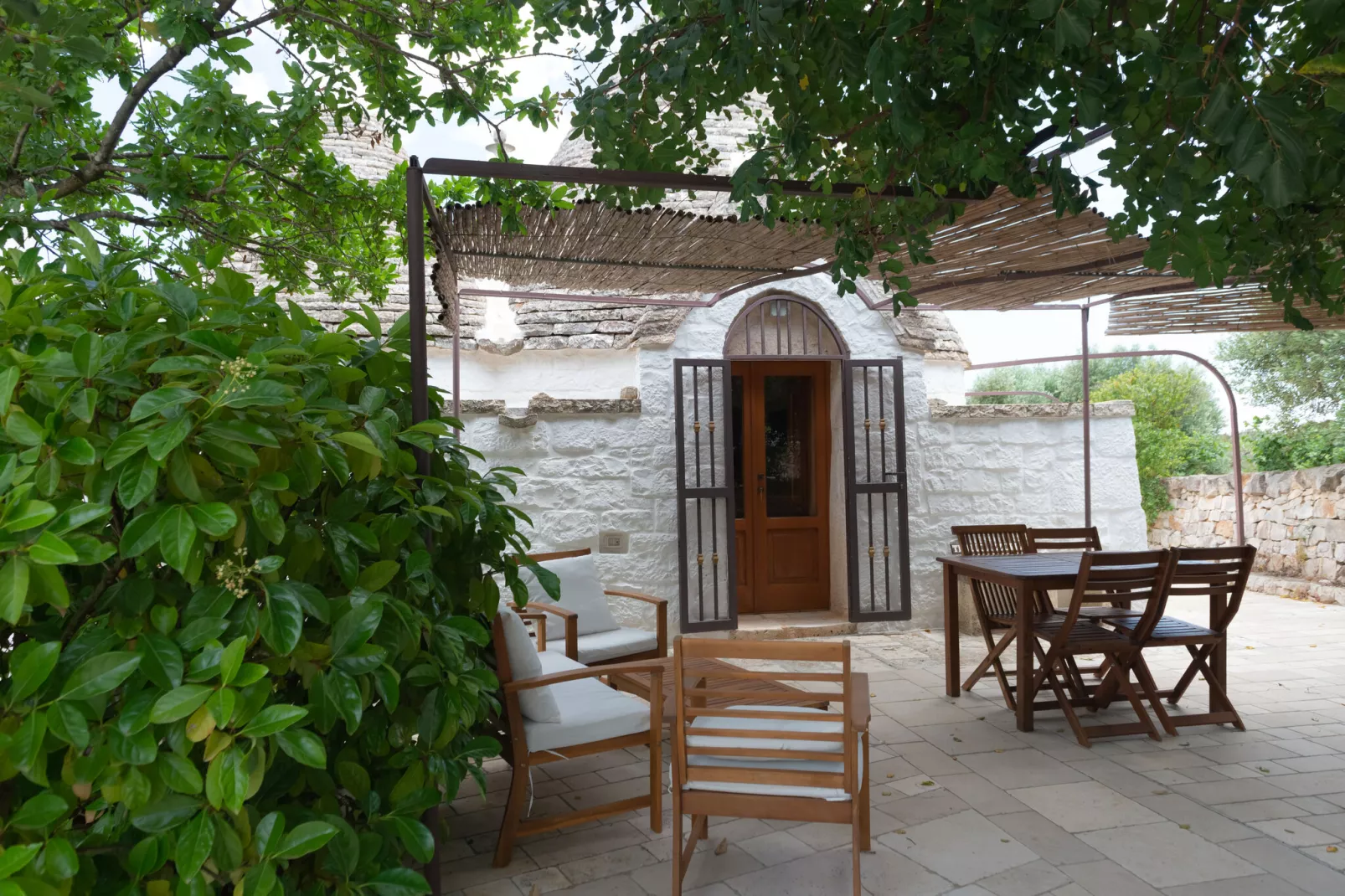 Trulli Azzalema Cisternino-Terrasbalkon