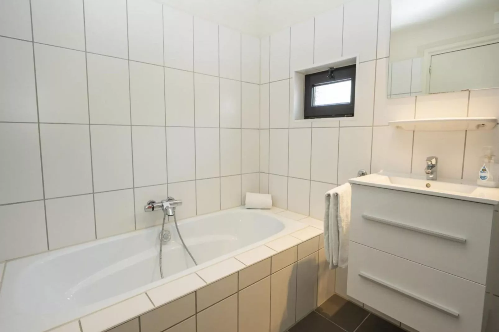 Strandhuys Schelp-Badkamer