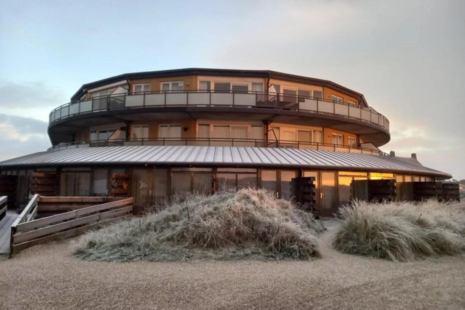 Duynsuites aan zee-Buitenkant zomer