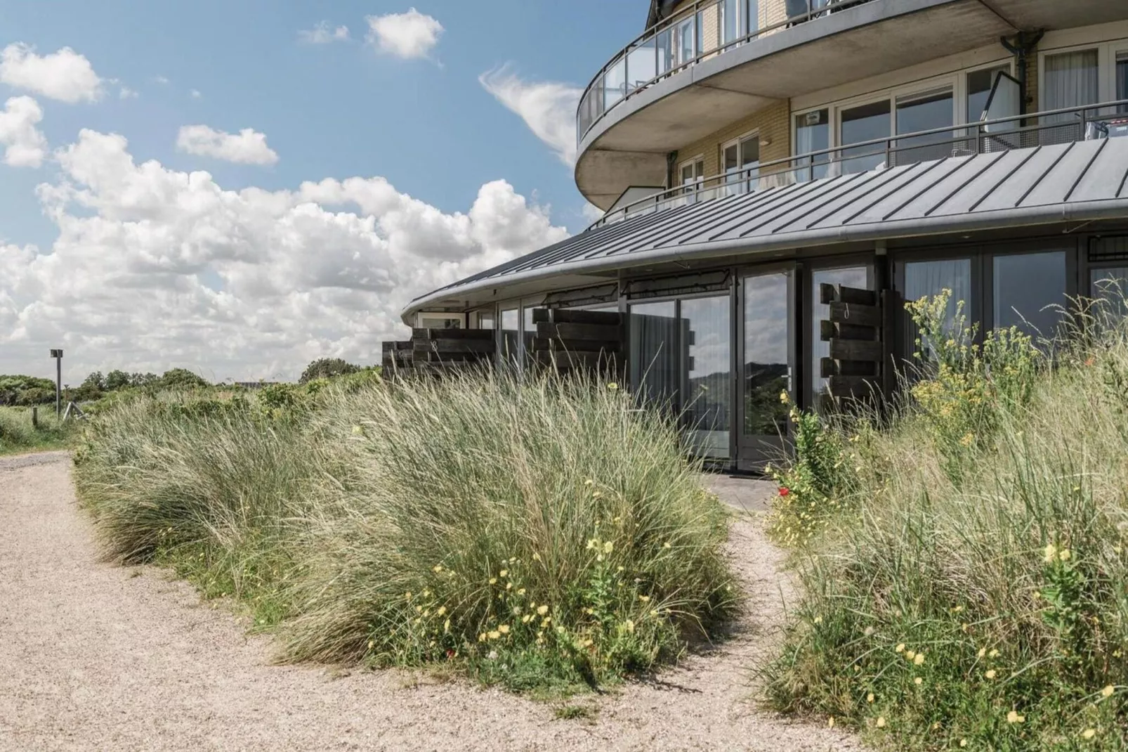 Duynsuites aan zee-Buitenkant zomer