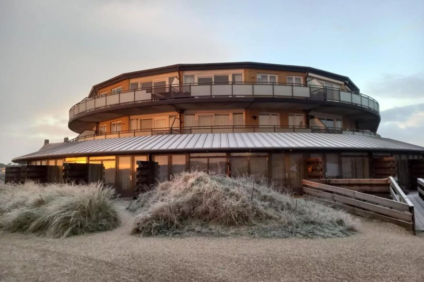 Duynsuites aan zee-Buitenkant zomer