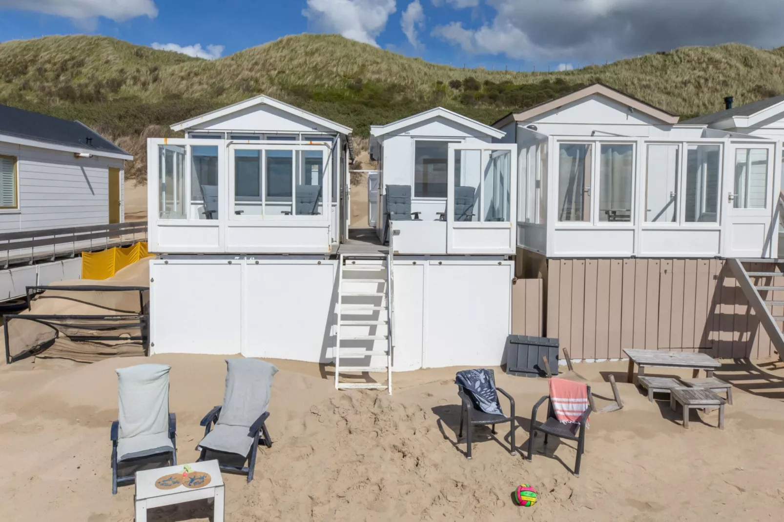 Strand Dishoek 345/346-Tuinen zomer