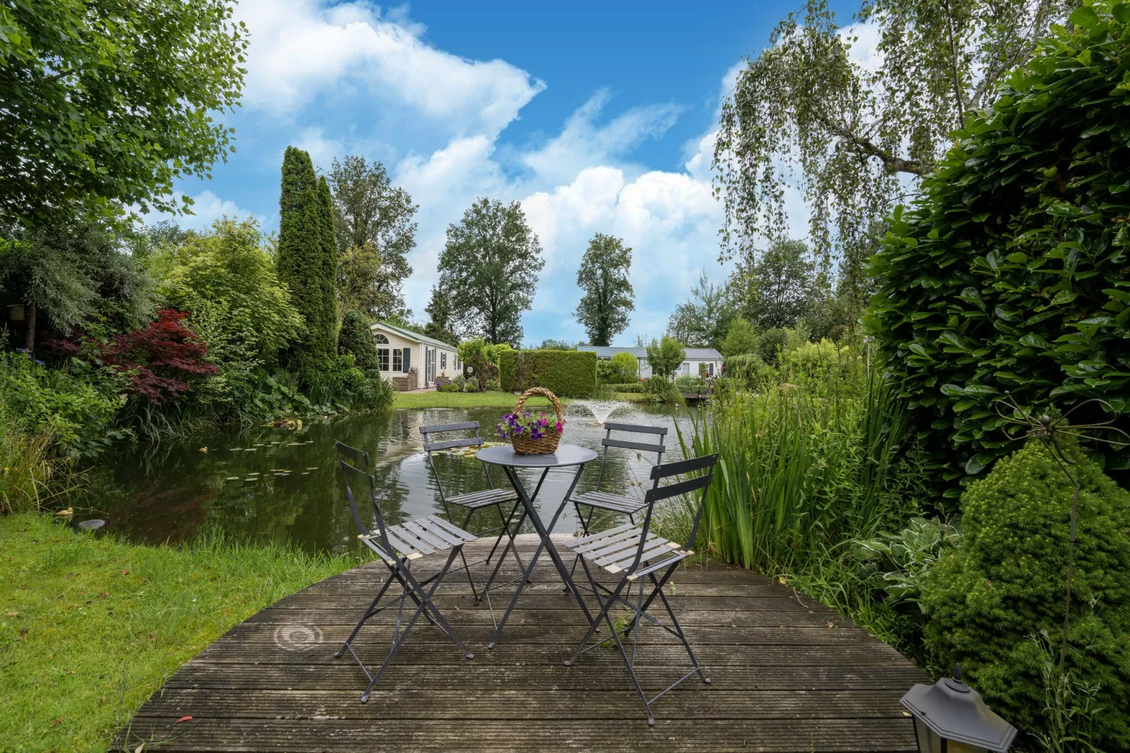 Buitenplaats Stoetenslagh-Tuinen zomer