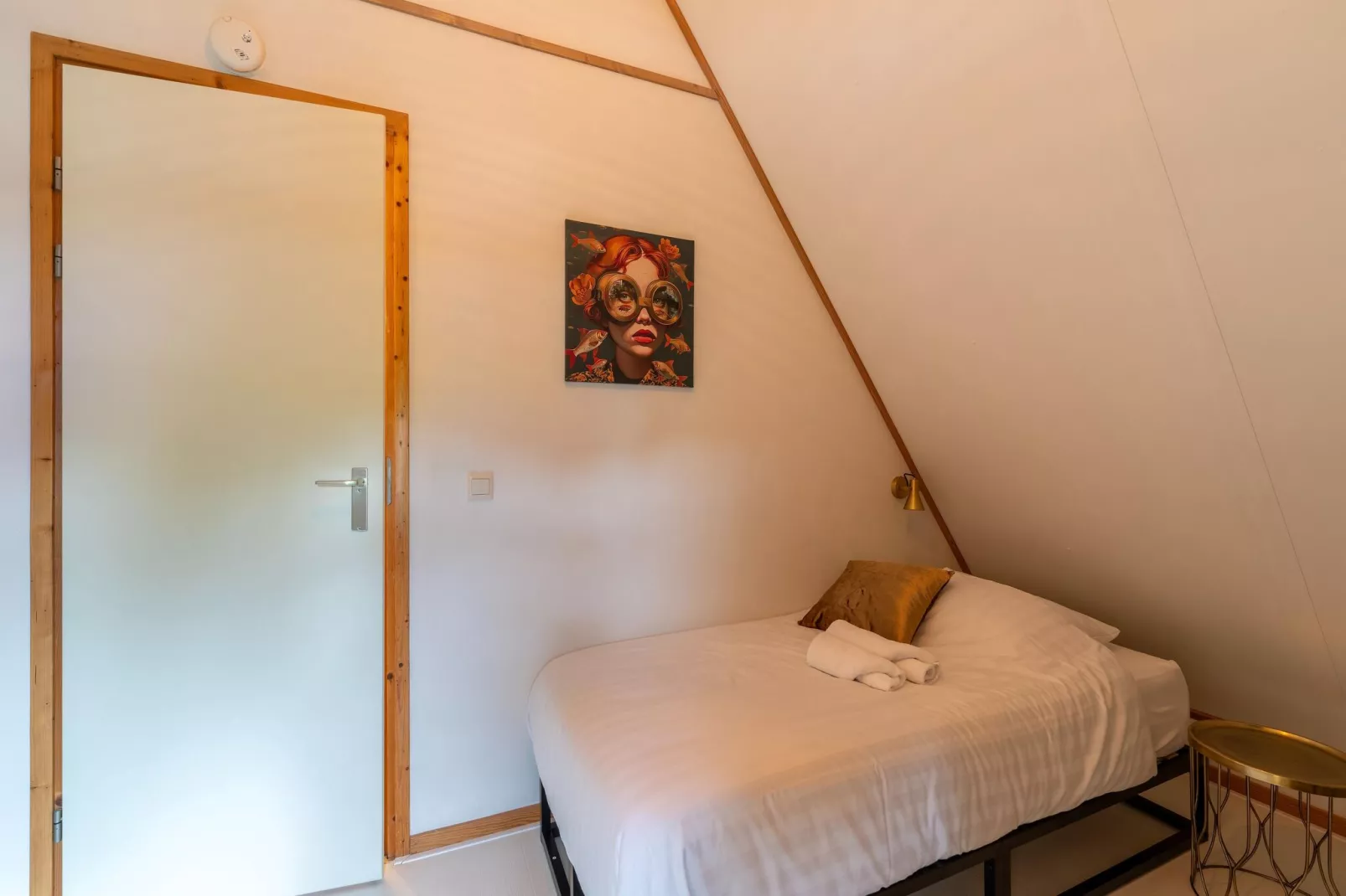 Casa Azul Finse stijl vakantiewoning 6pax aan het Zuidlaardermeer-Slaapkamer