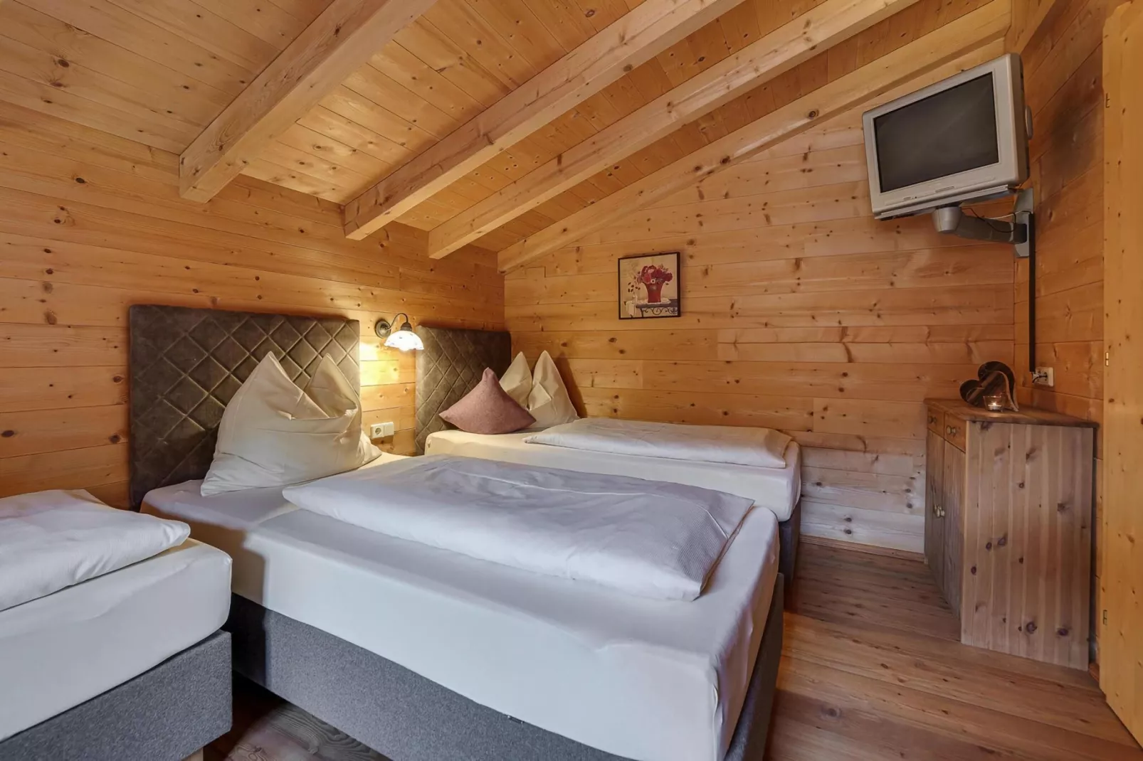 Chalets Almdorf Zillertal Fügen-Haus 4 Personen-Slaapkamer