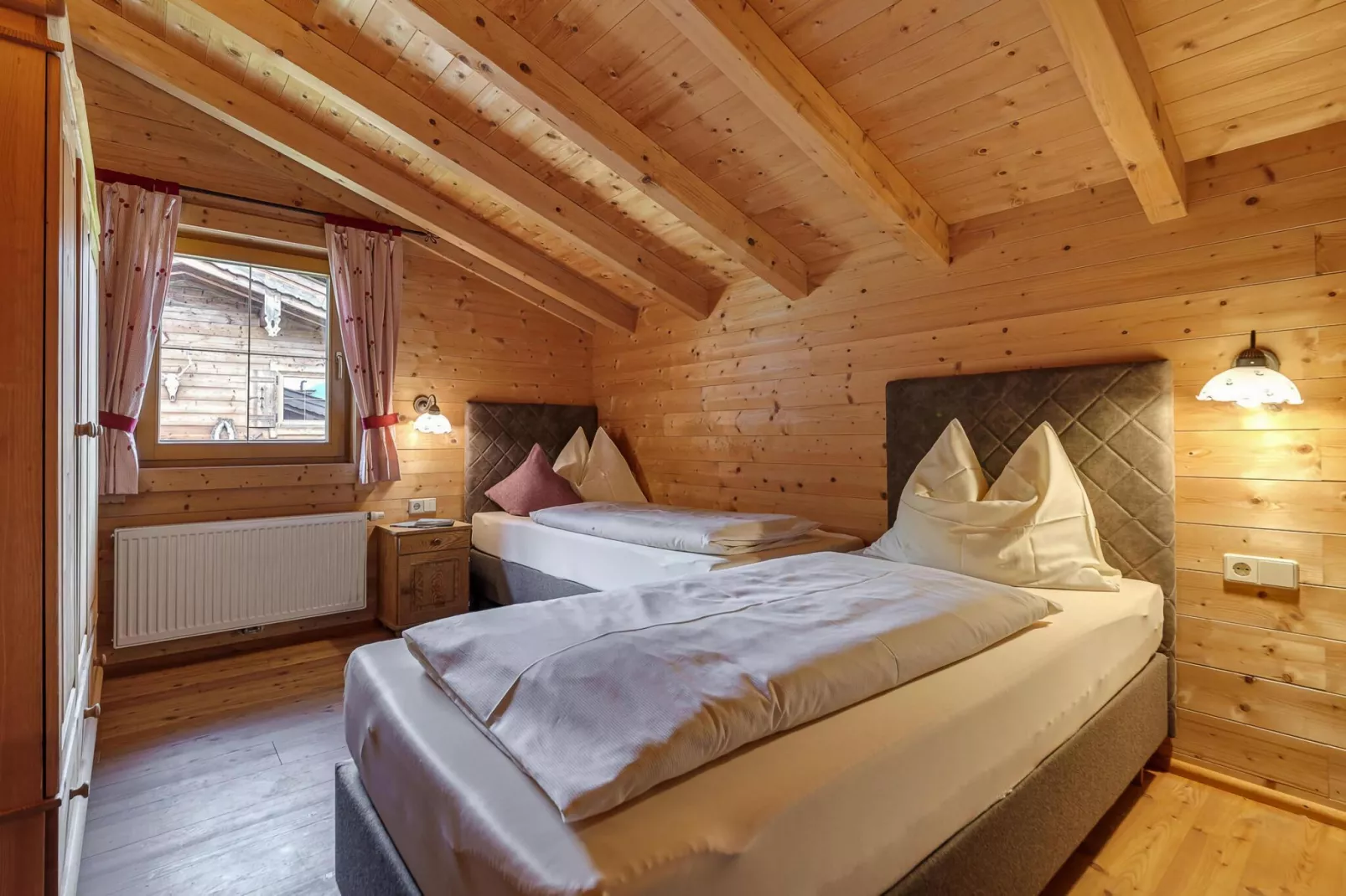 Chalets Almdorf Zillertal Fügen-Haus 4 Personen-Slaapkamer