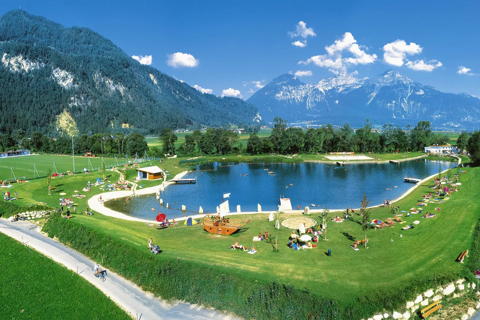 Chalets Almdorf Zillertal Fügen-Haus 4 Personen-Gebieden zomer 5km