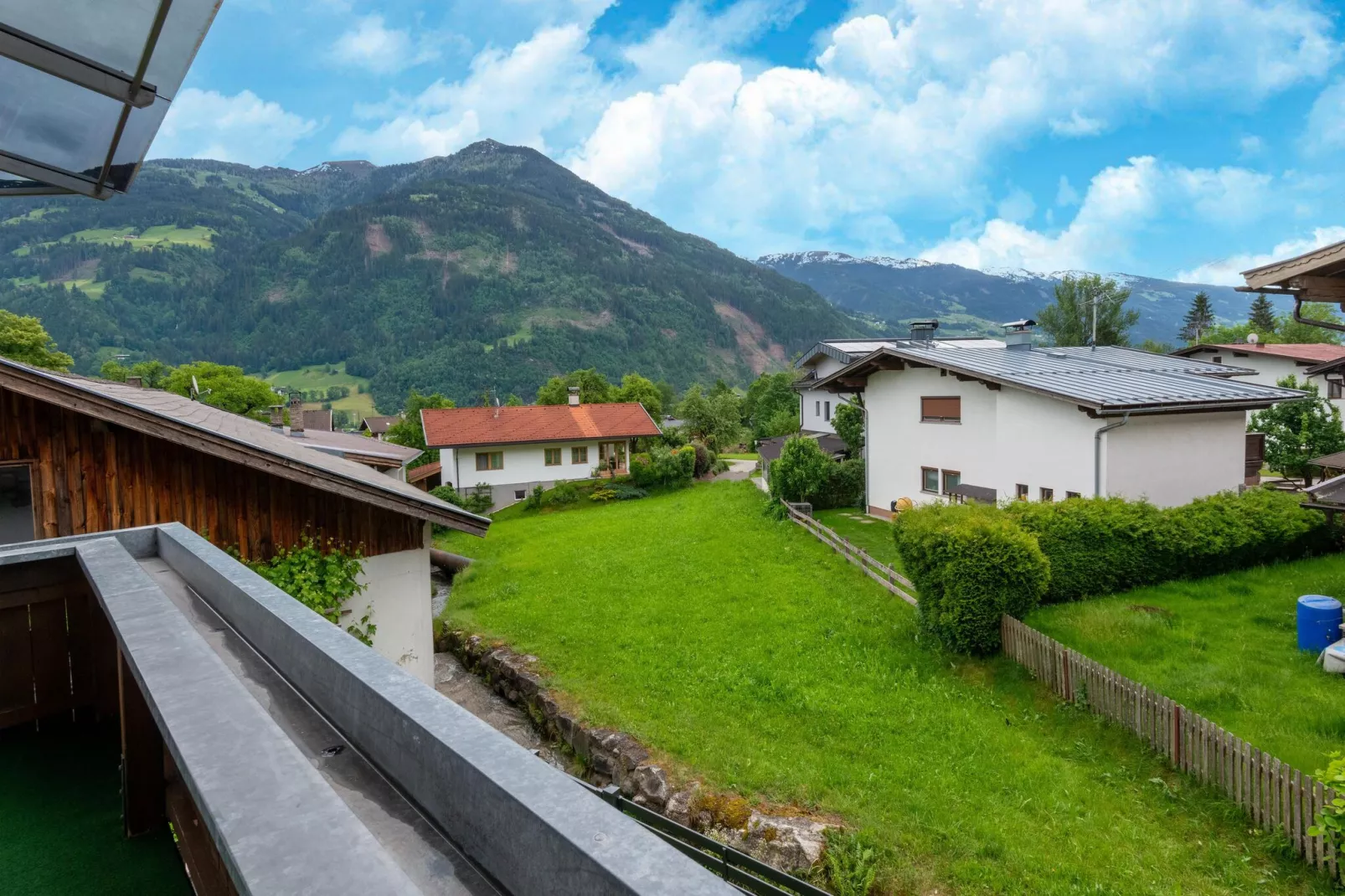 Haus Schwemberger-Uitzicht zomer