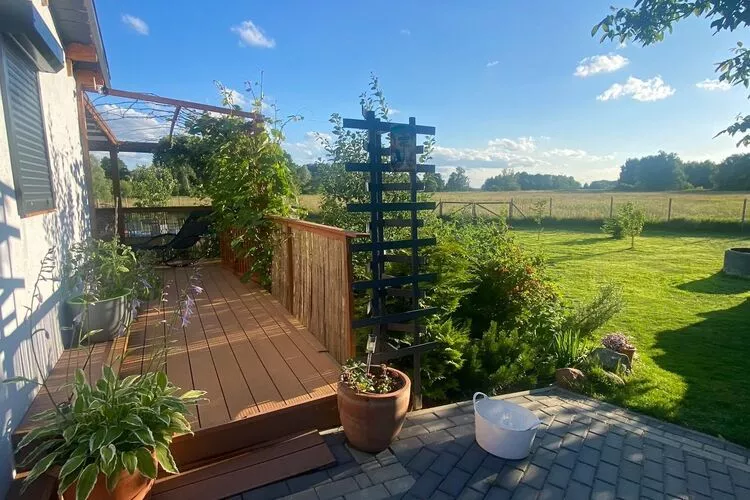 Dom wakacyjny w Stepniczce z sauną i jacuzzi-Terrasbalkon