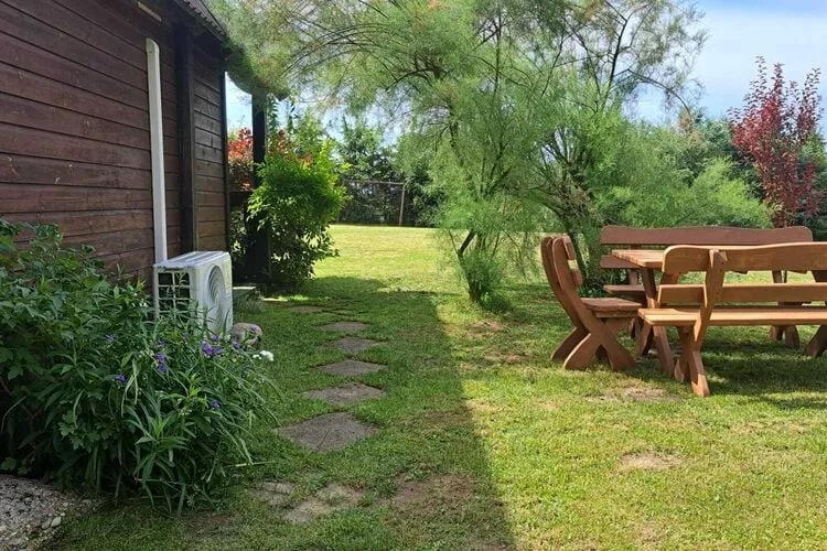 Holiday home in Dobrogoszcz-Tuinen zomer