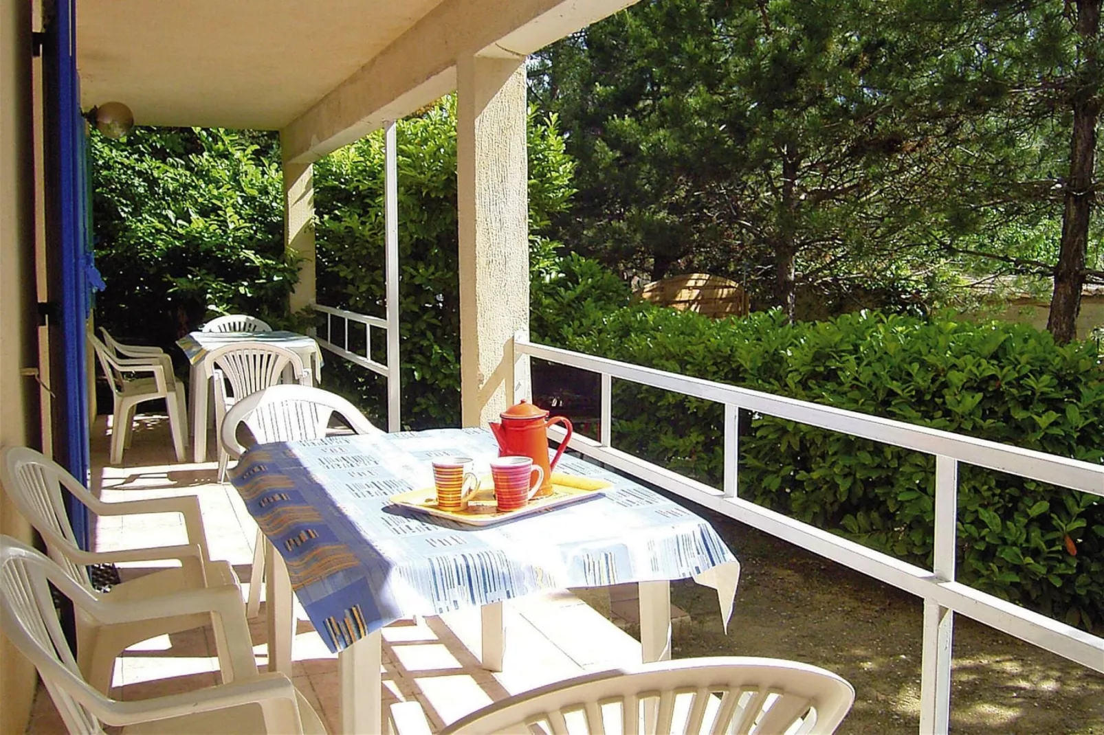 Ferienhaus in Vaison-la-Romaine / Les Pins-Terrasbalkon