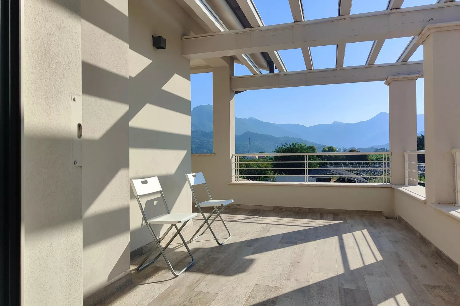 Casa Simone Lido di Camaiore-Terrasbalkon