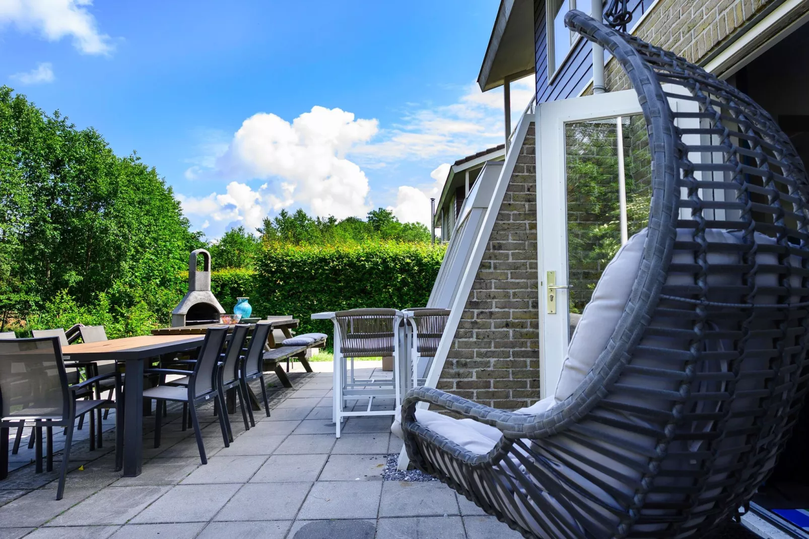 18 pers Ellersinghuis wellness met houtgestookte hottub-Terrasbalkon