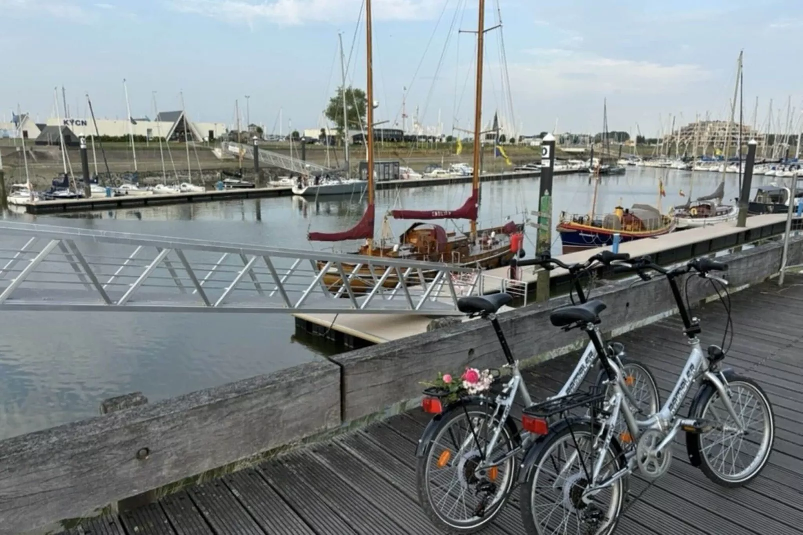 The sailboat D 405-Gebieden zomer 20km